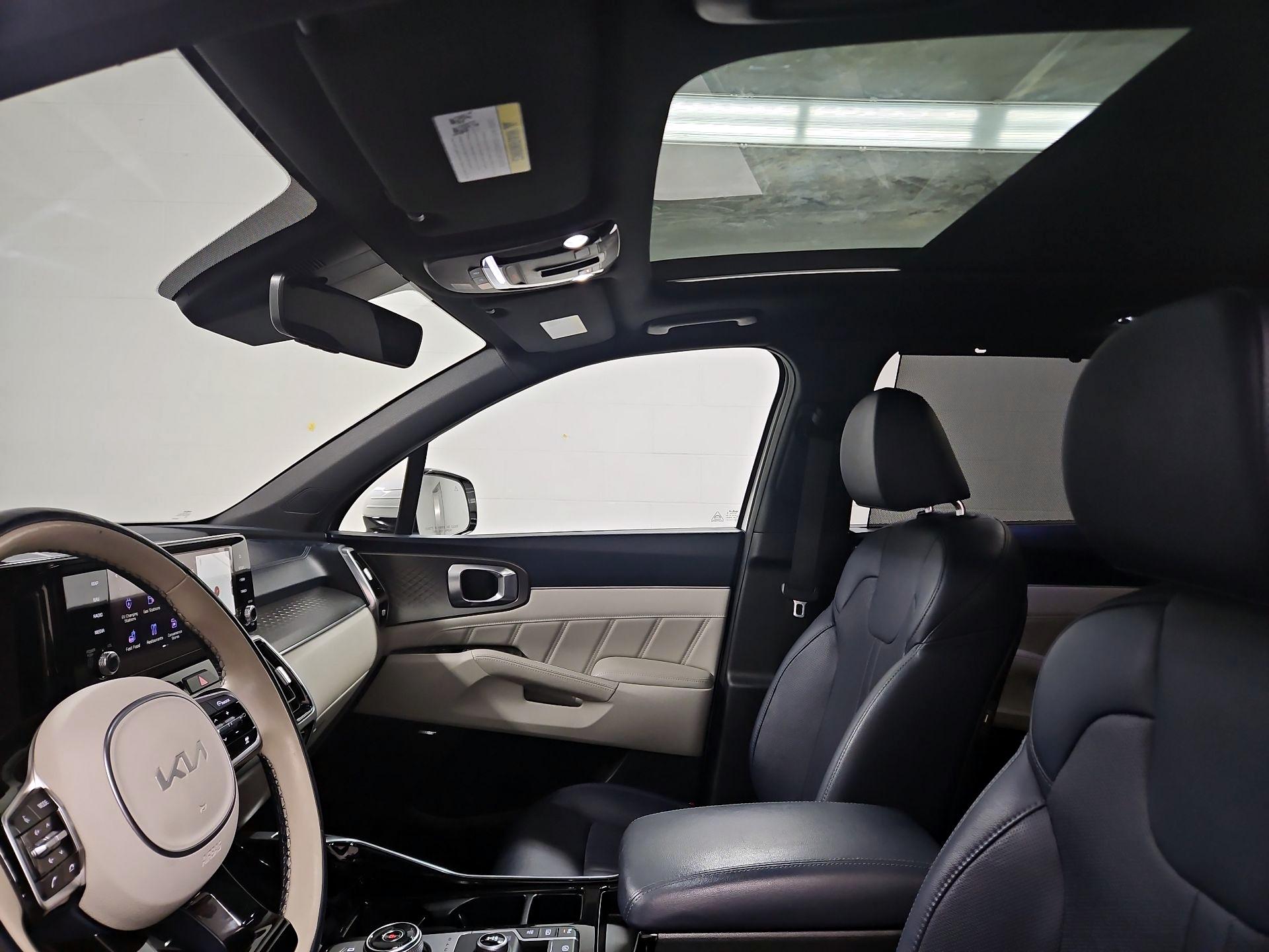 Thumbnail: 2023 Kia Sorento - 20