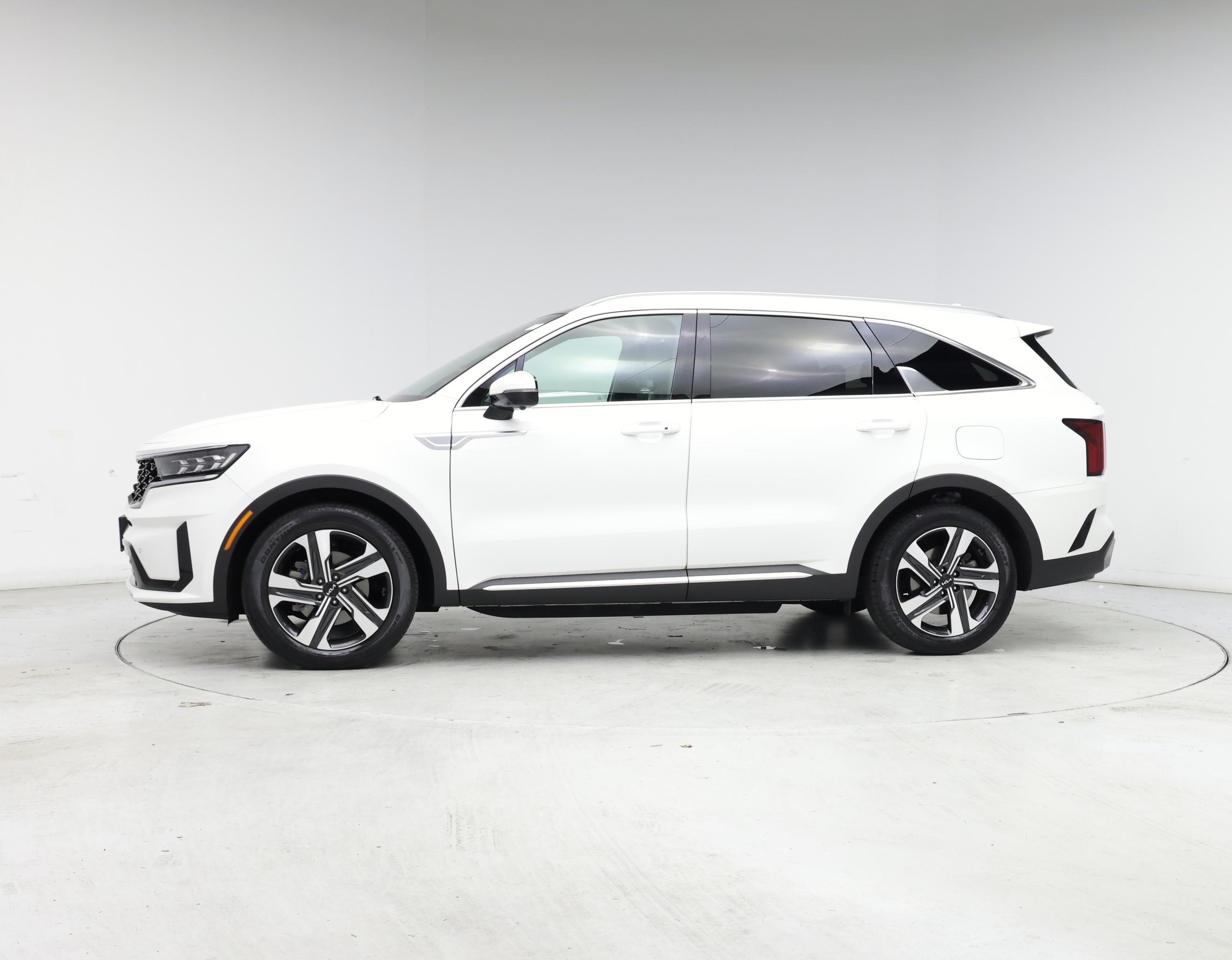 Thumbnail: 2023 Kia Sorento - 3
