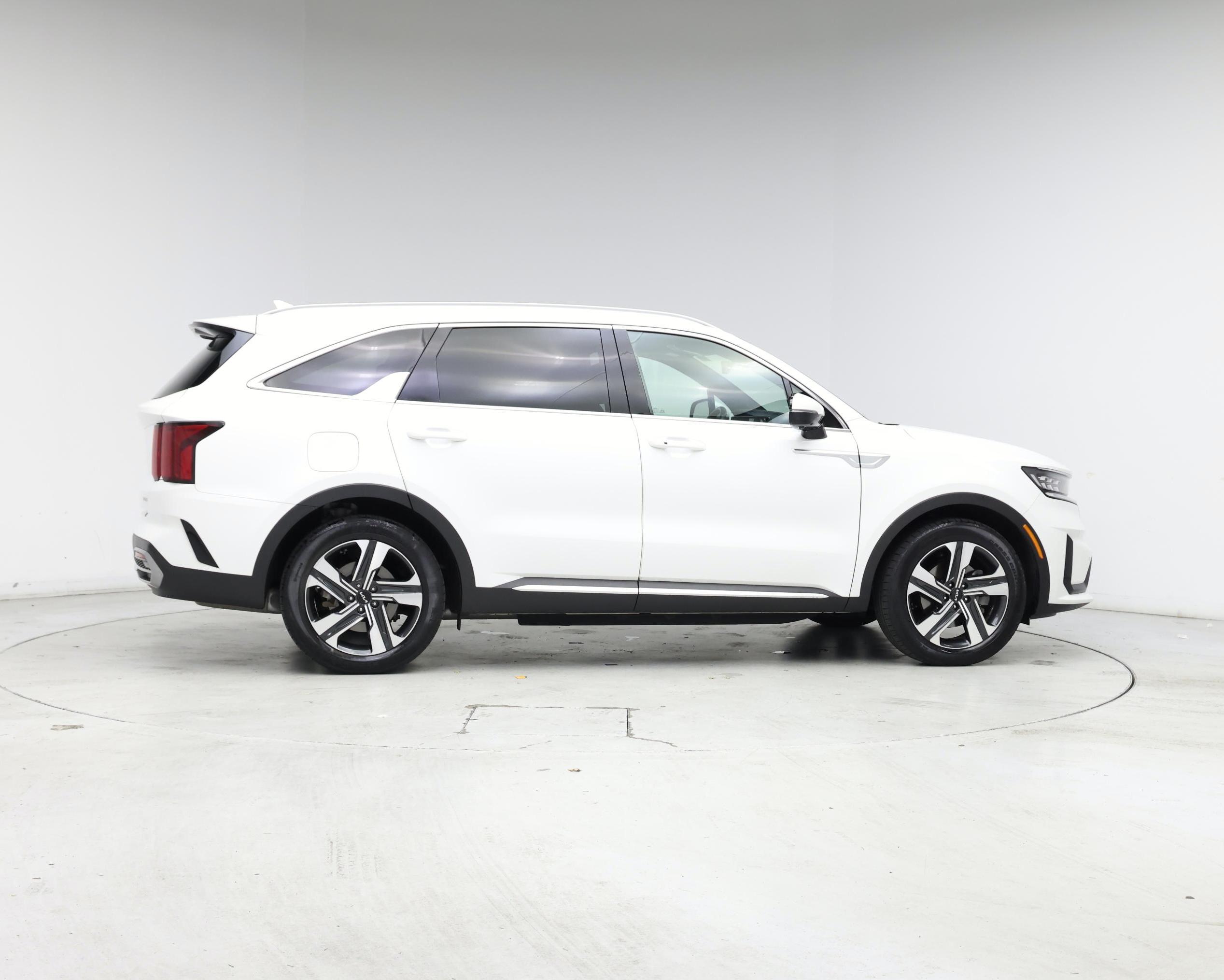 Thumbnail: 2023 Kia Sorento - 7