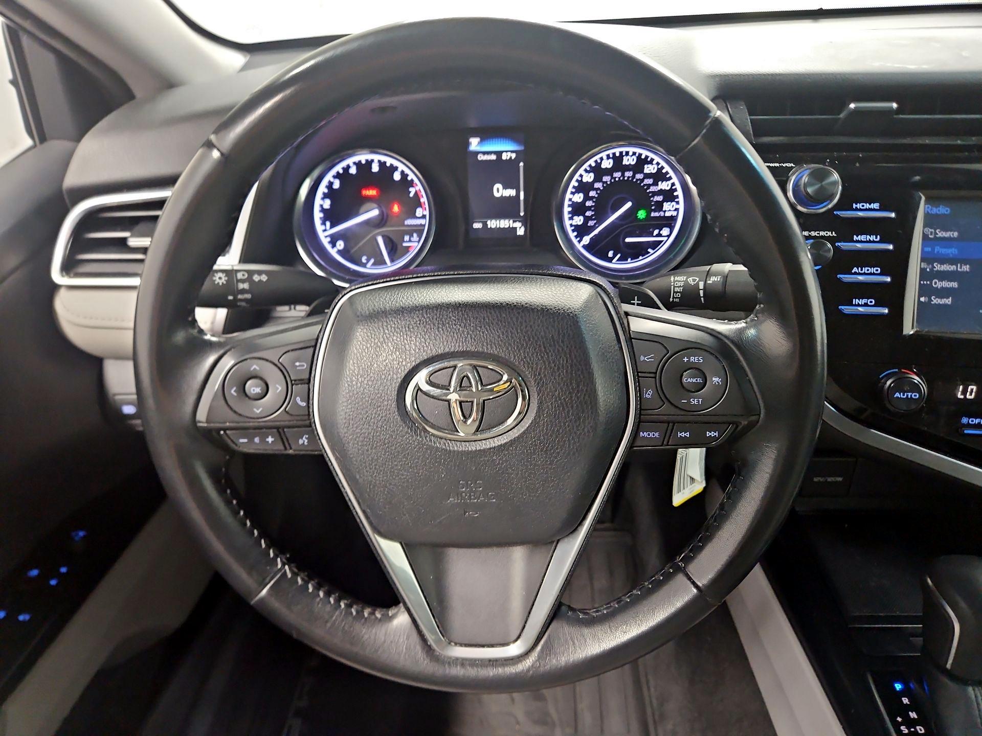 Thumbnail: 2018 Toyota Camry - 10