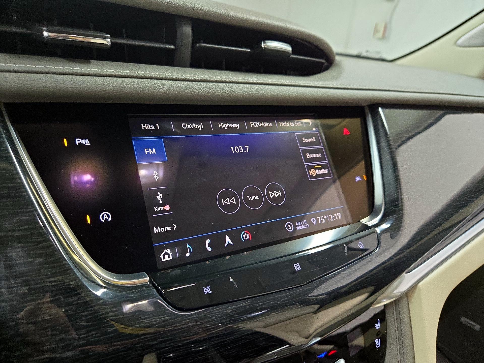 Thumbnail: 2020 Cadillac XT6 - 16