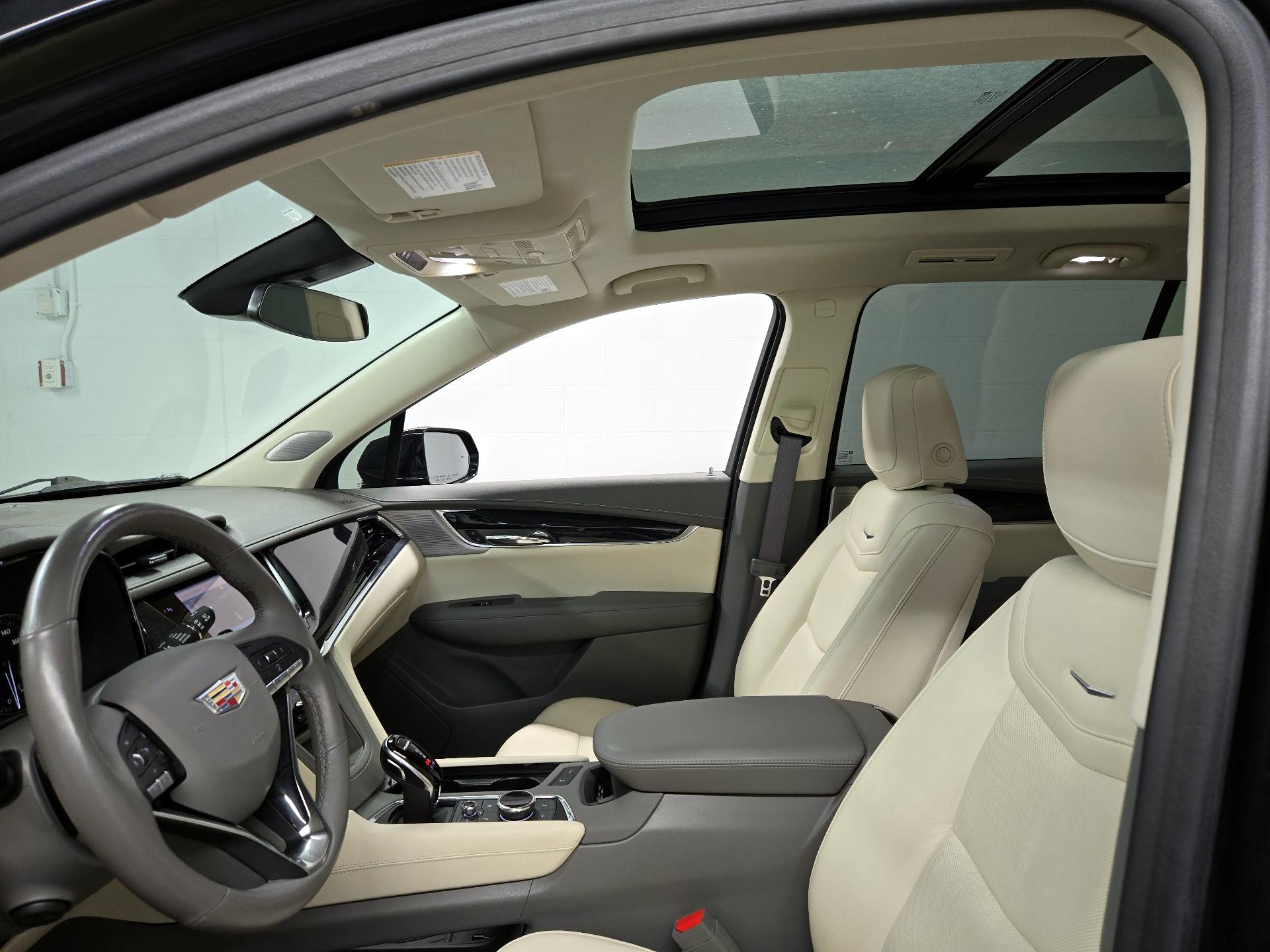 Thumbnail: 2020 Cadillac XT6 - 20