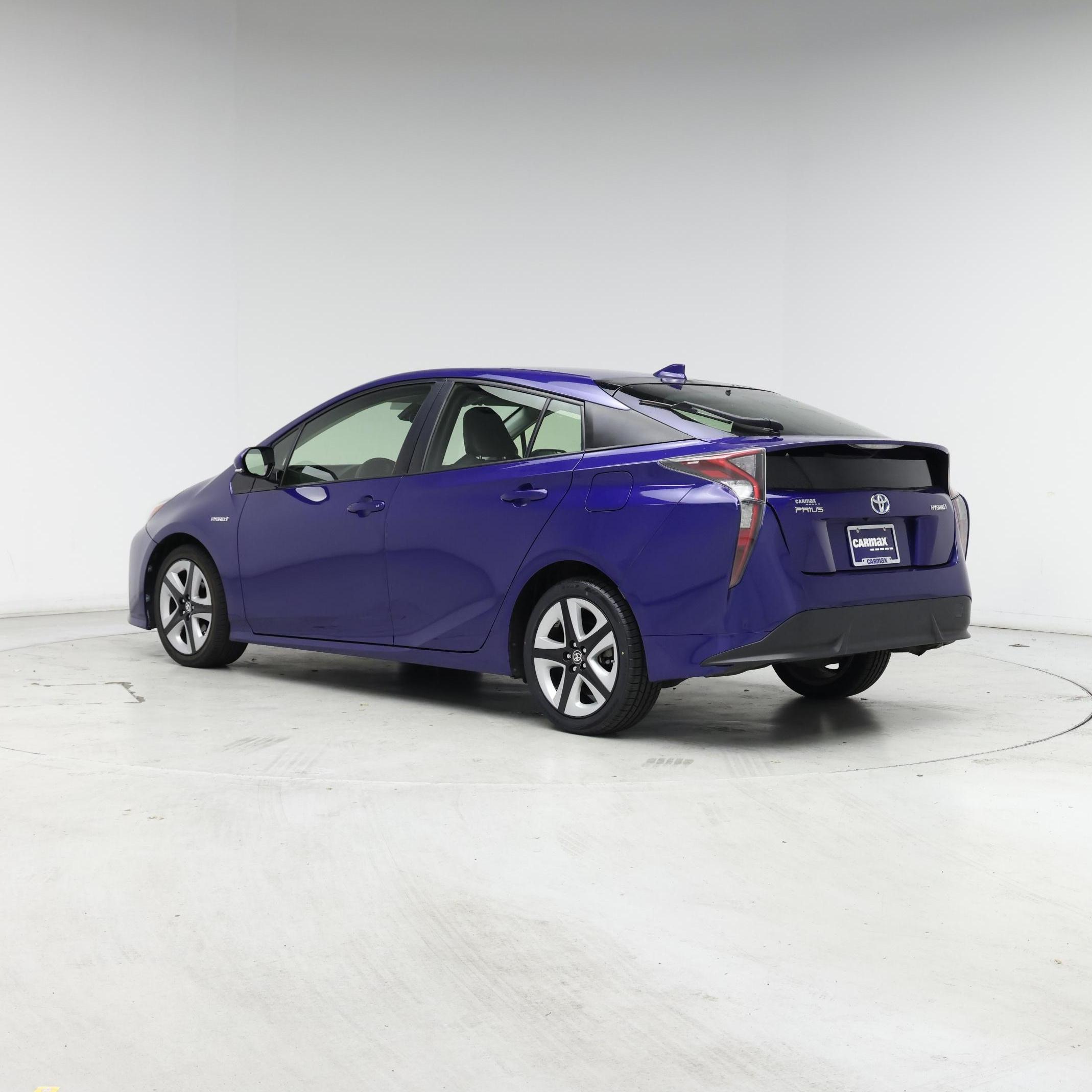 Thumbnail: 2016 Toyota Prius - 2