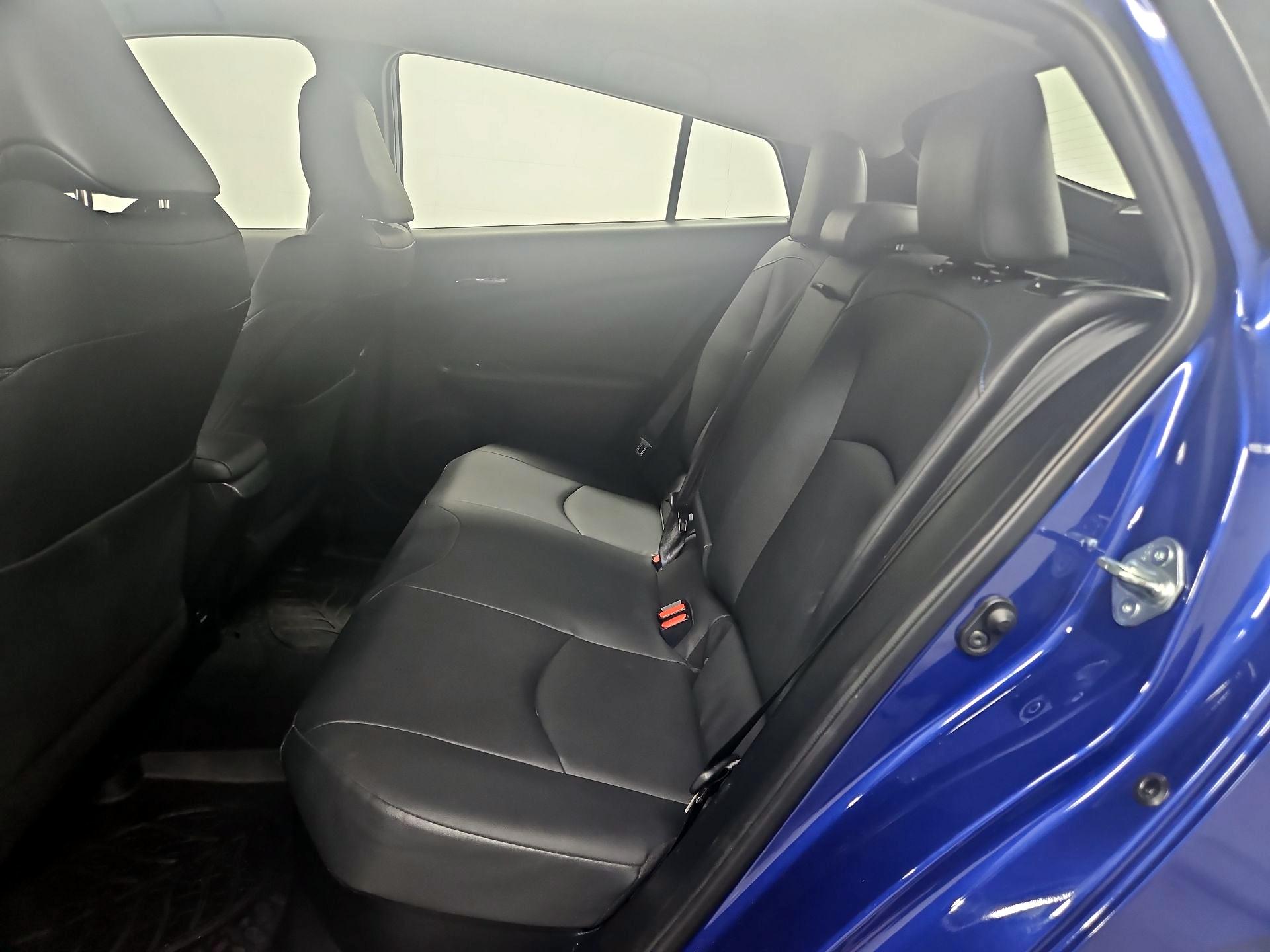 Thumbnail: 2016 Toyota Prius - 20