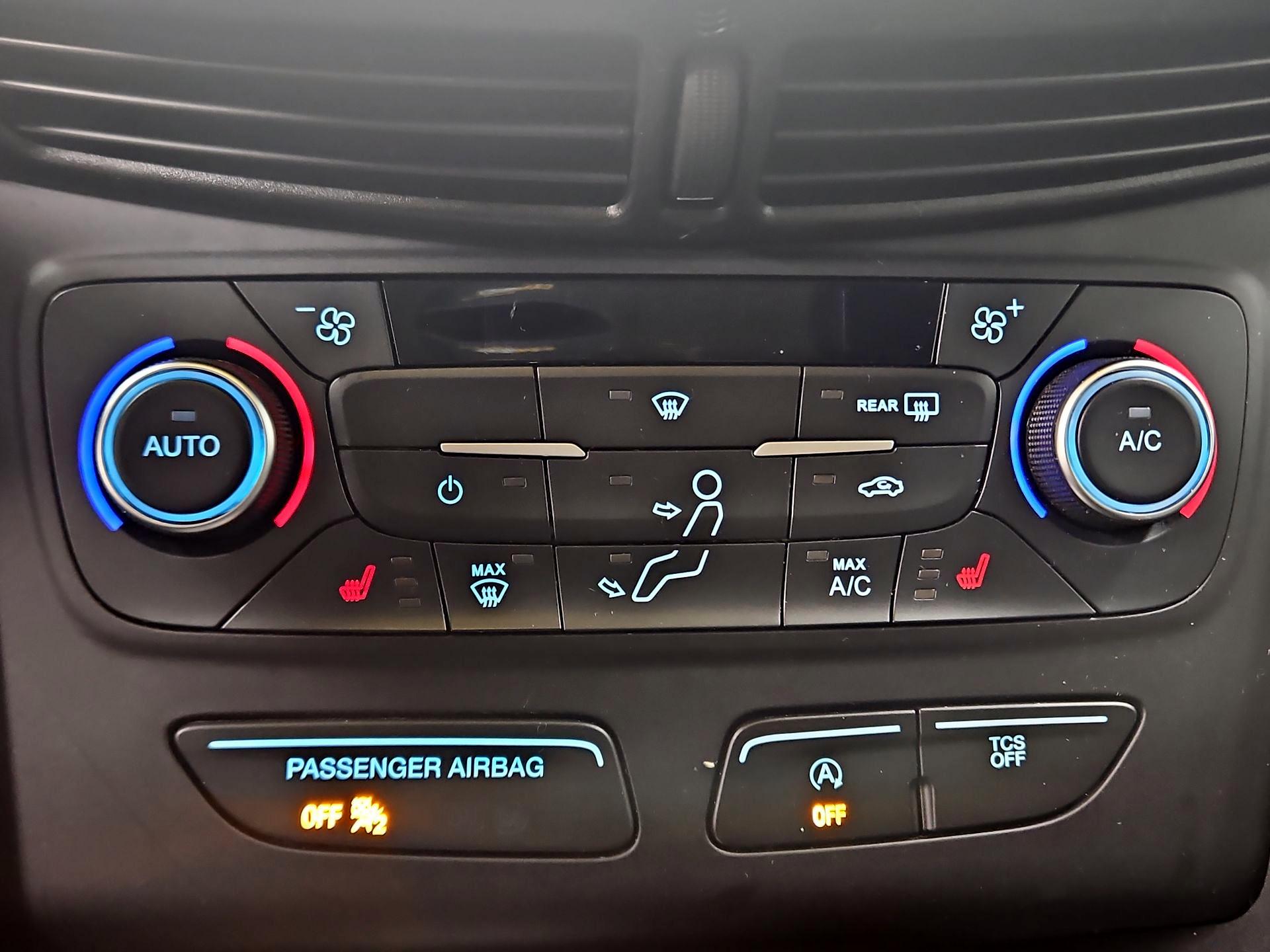 Thumbnail: 2018 Ford Escape - 16