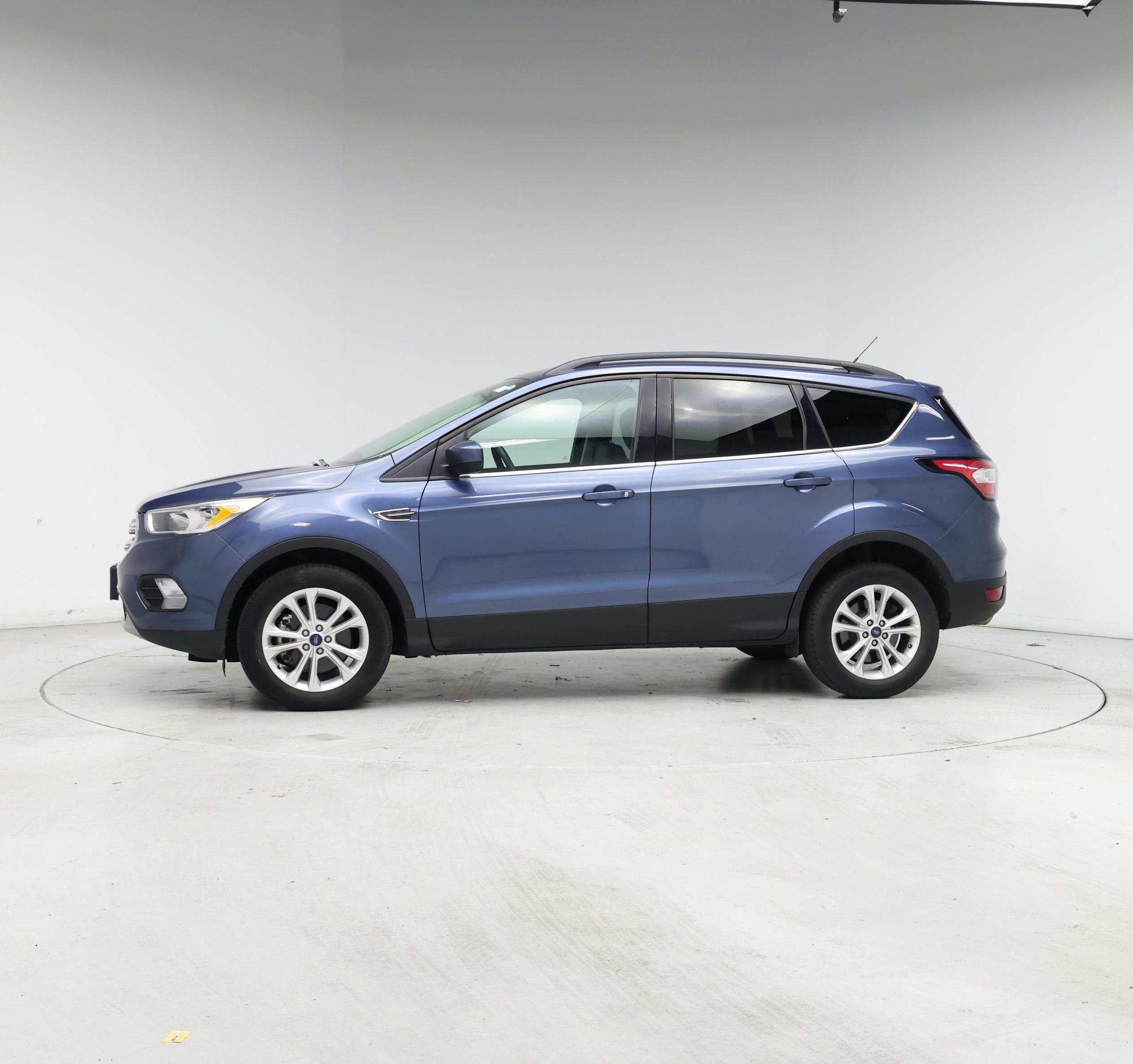Thumbnail: 2018 Ford Escape - 3