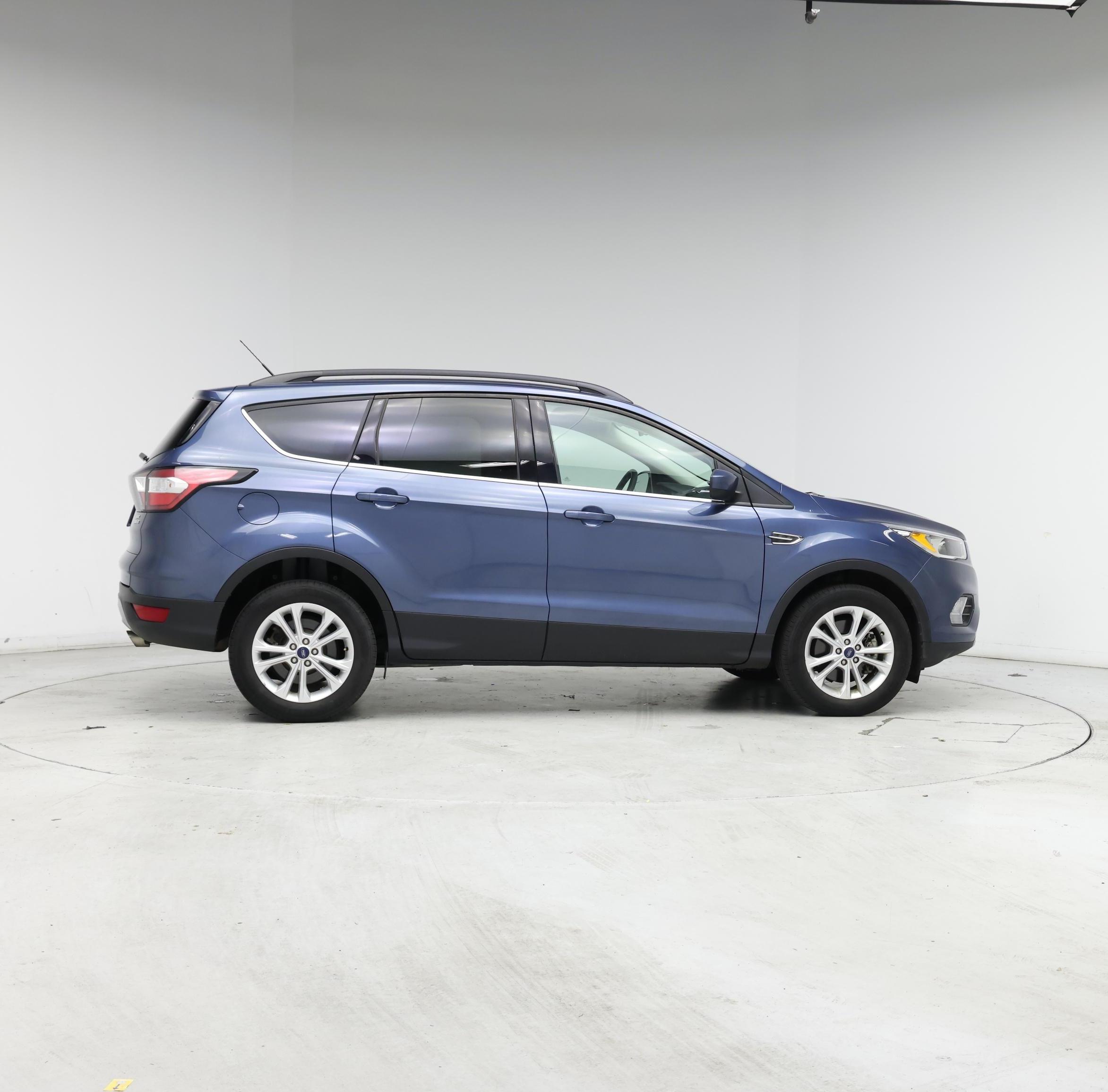 Thumbnail: 2018 Ford Escape - 7