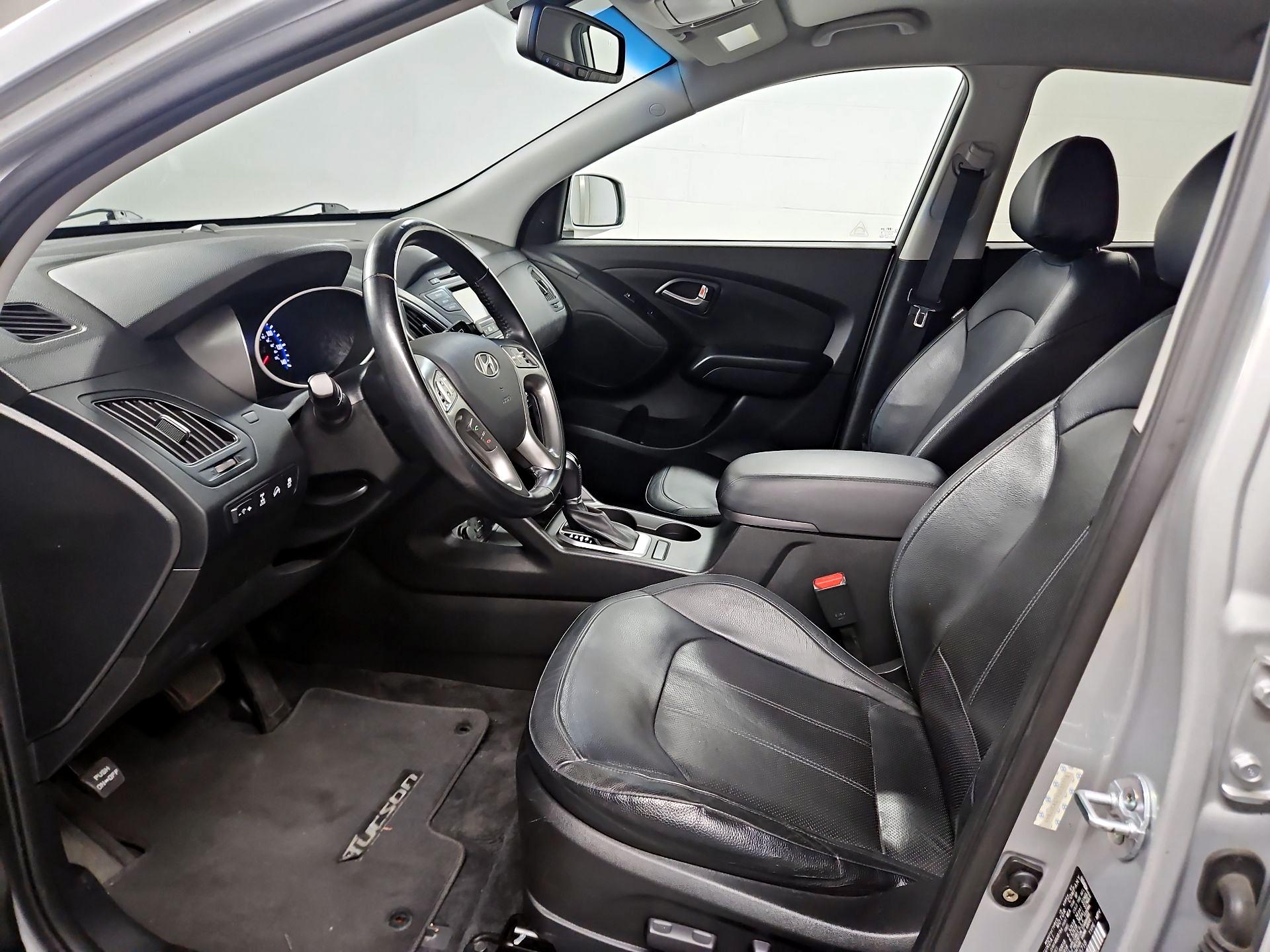 Thumbnail: 2015 Hyundai Tucson - 11