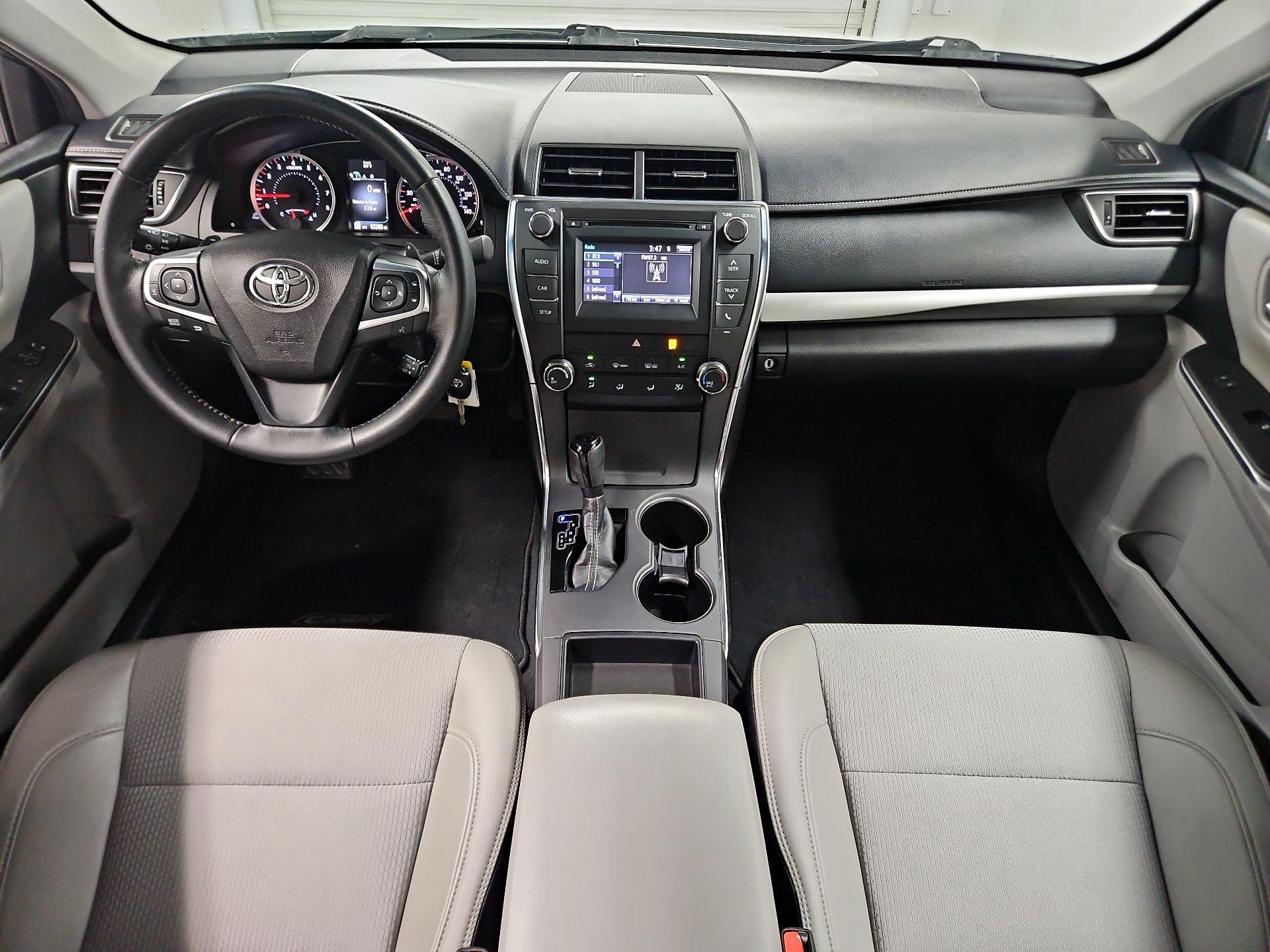 Thumbnail: 2016 Toyota Camry - 9