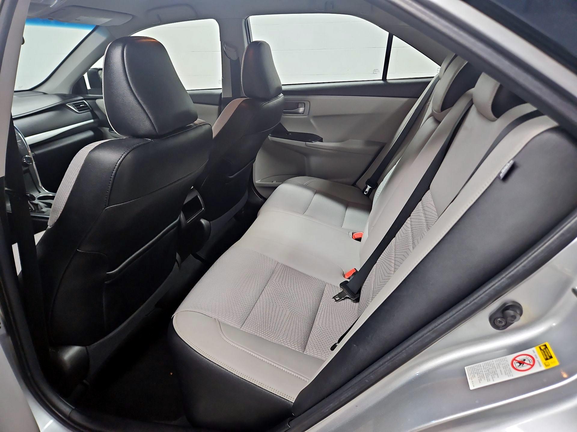 Thumbnail: 2016 Toyota Camry - 19