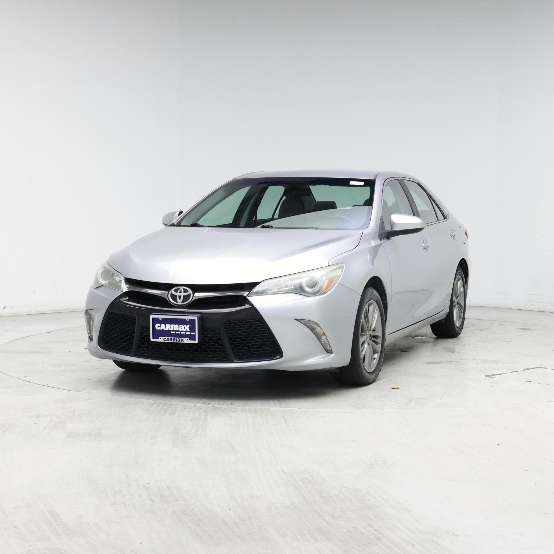 Thumbnail: 2016 Toyota Camry - 4