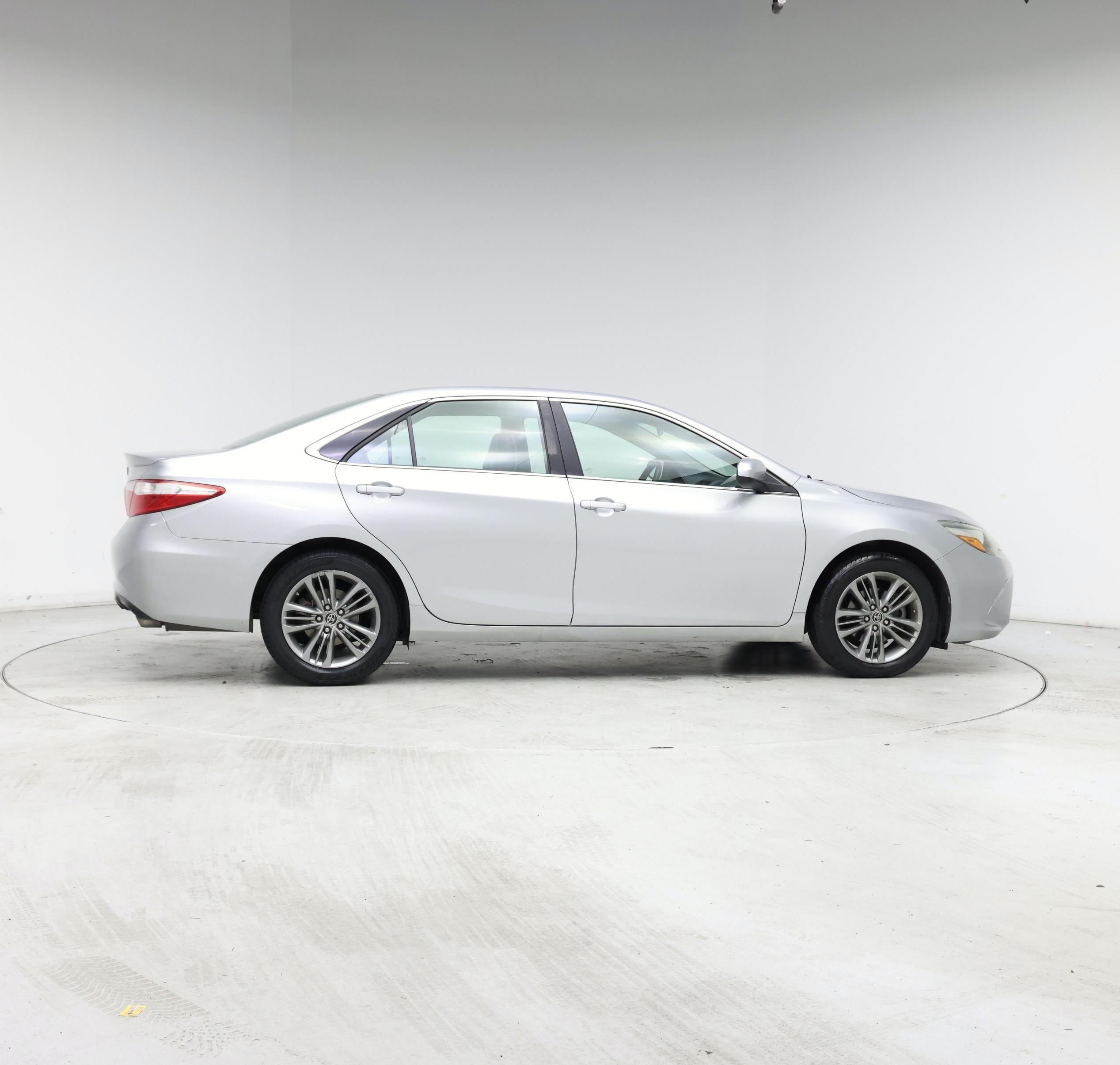 Thumbnail: 2016 Toyota Camry - 7