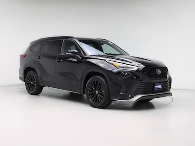 Black 2023 Toyota Highlander XSE