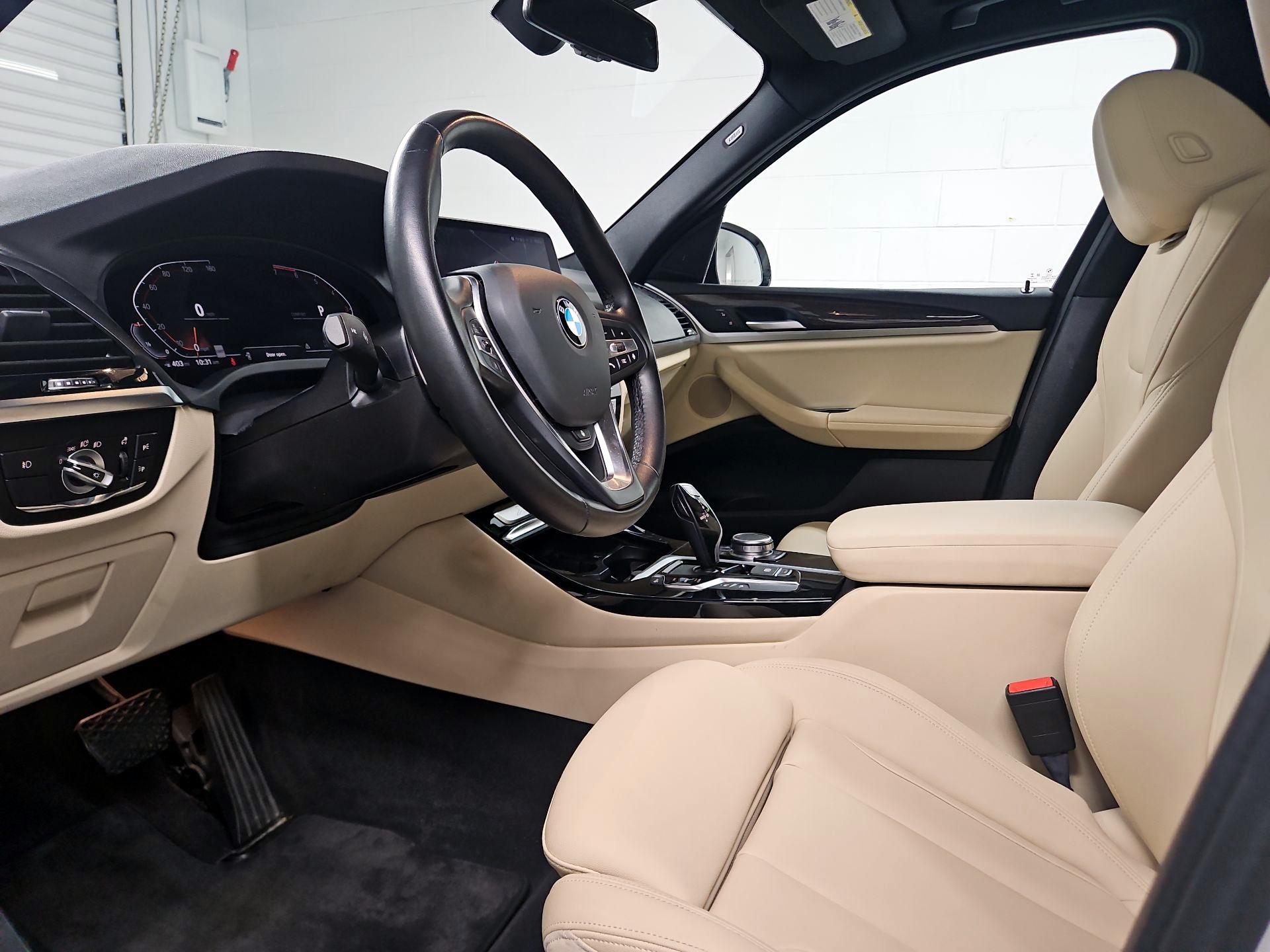 Thumbnail: 2021 BMW X3 - 11