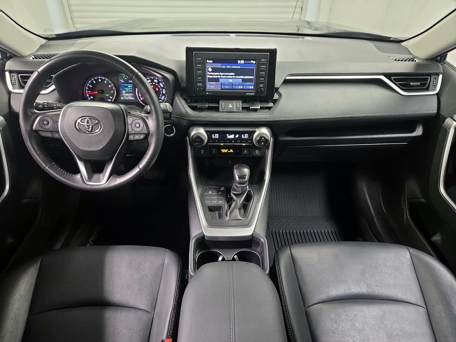 Thumbnail: 2021 Toyota RAV4 - 9