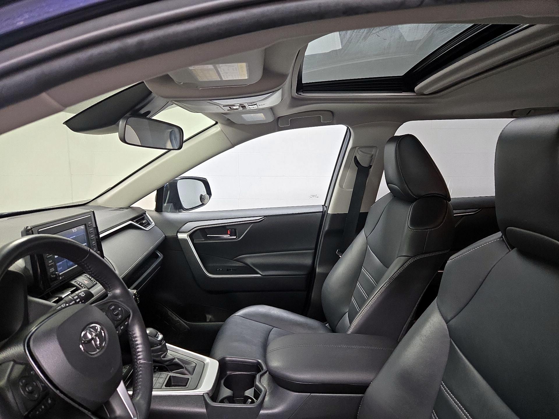 Thumbnail: 2021 Toyota RAV4 - 19