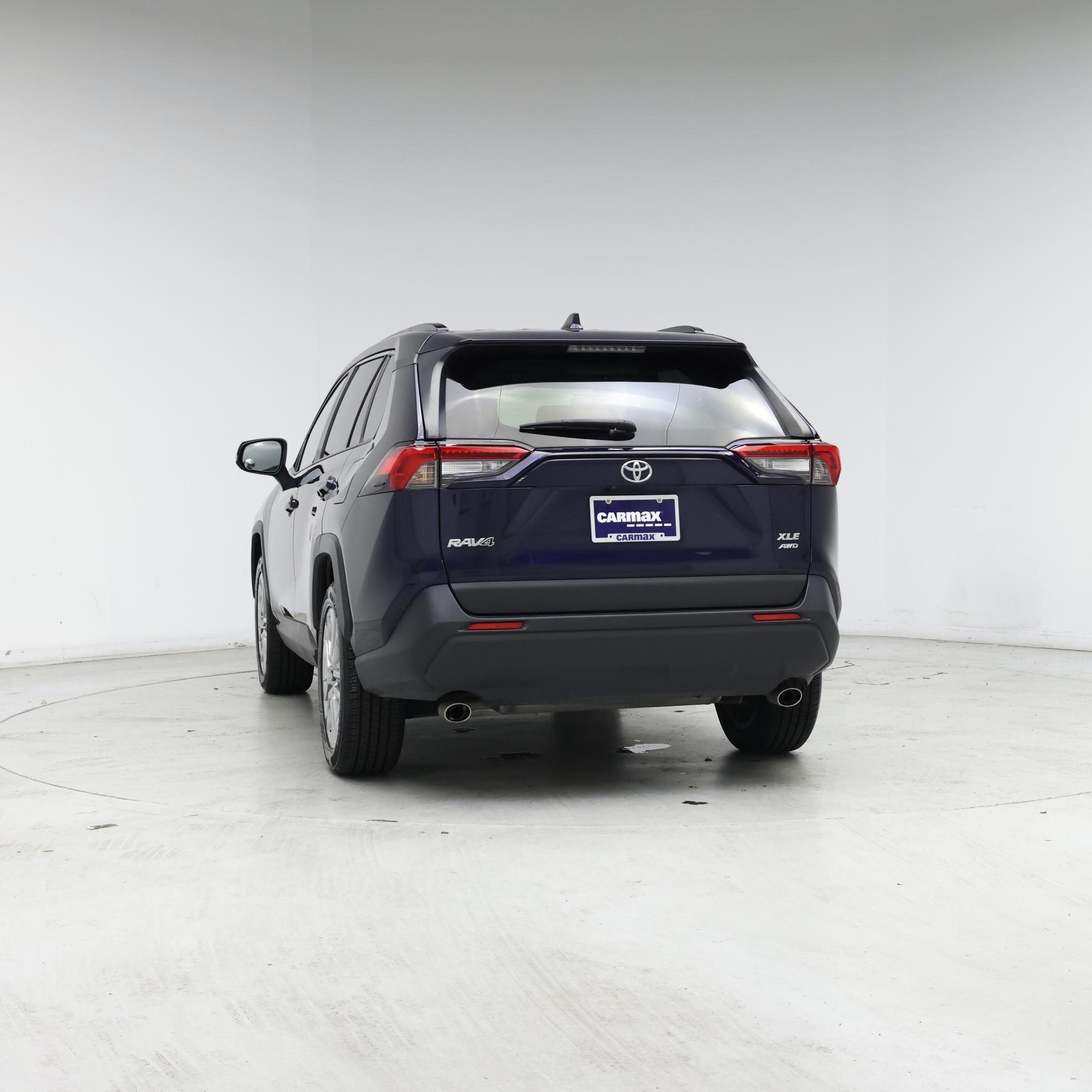 Thumbnail: 2021 Toyota RAV4 - 6
