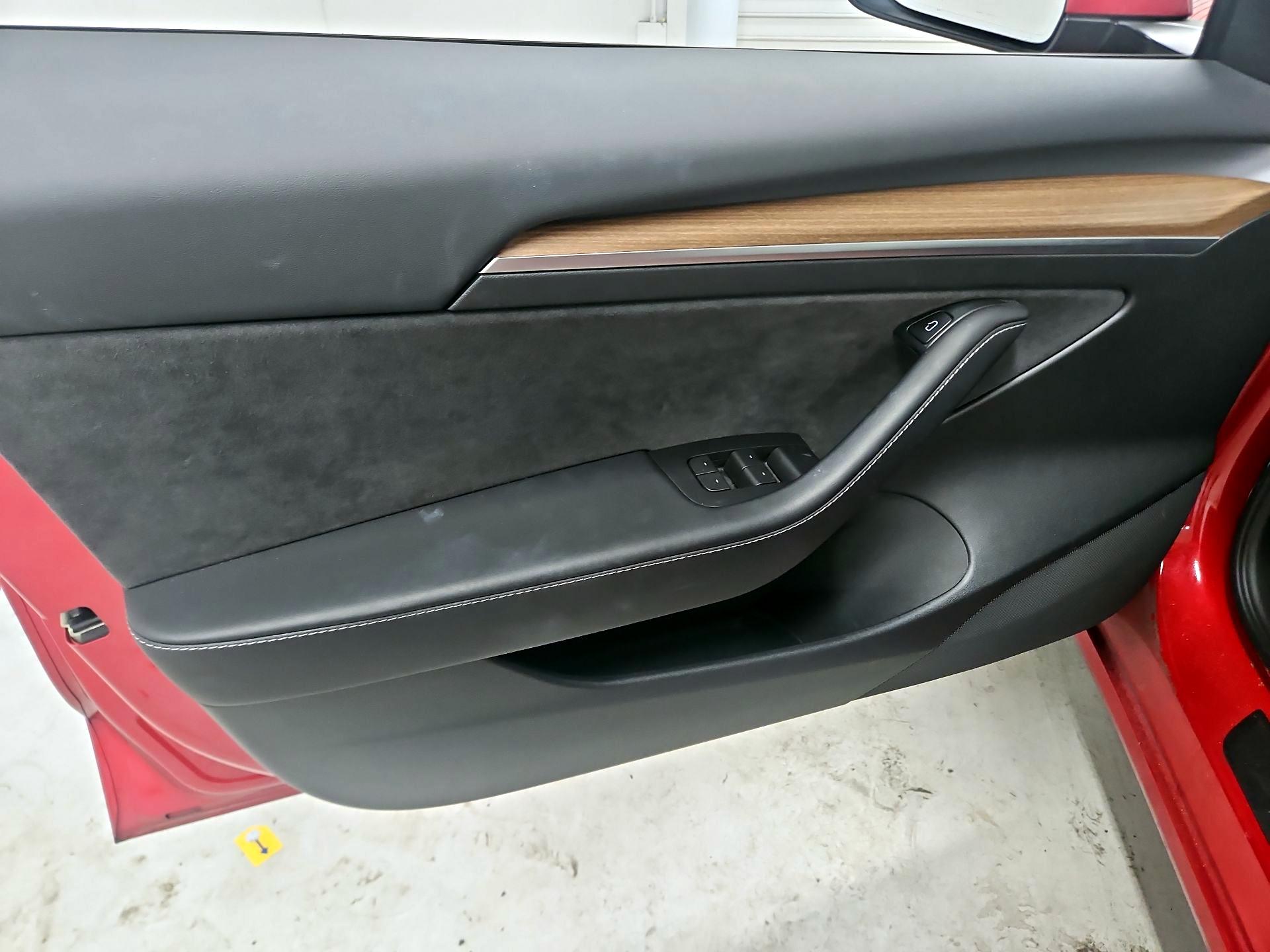 Thumbnail: 2023 Tesla Model 3 - 12