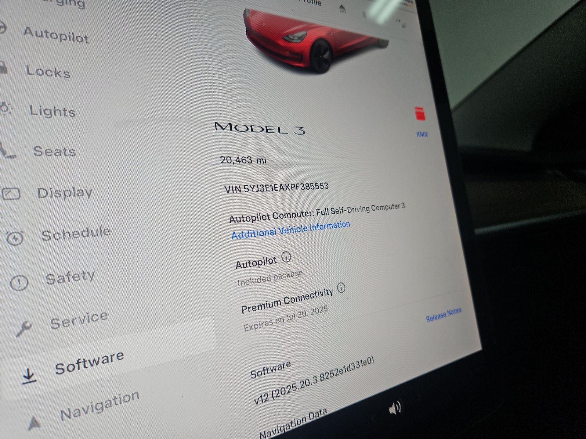 Thumbnail: 2023 Tesla Model 3 - 13
