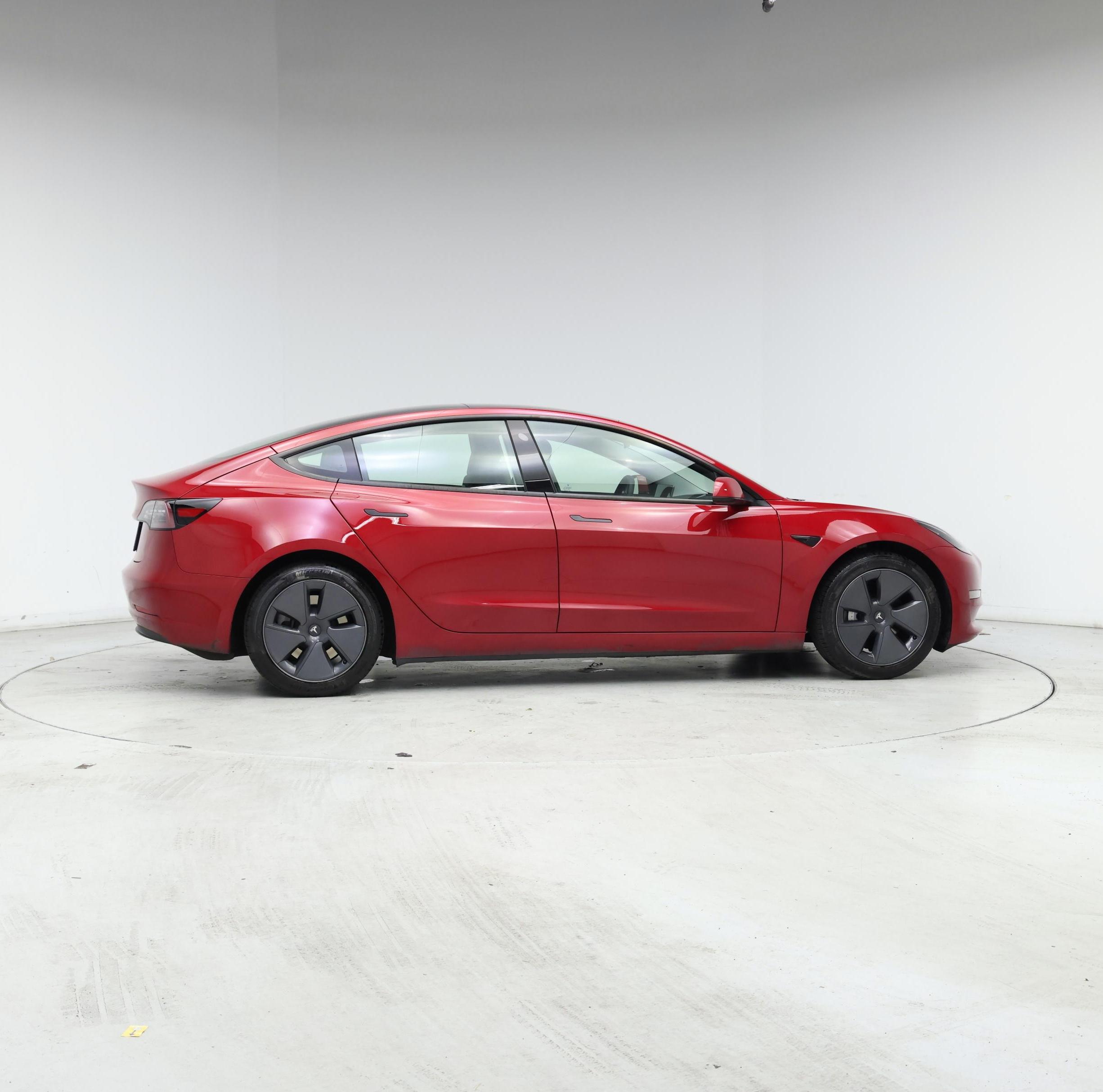 Thumbnail: 2023 Tesla Model 3 - 7