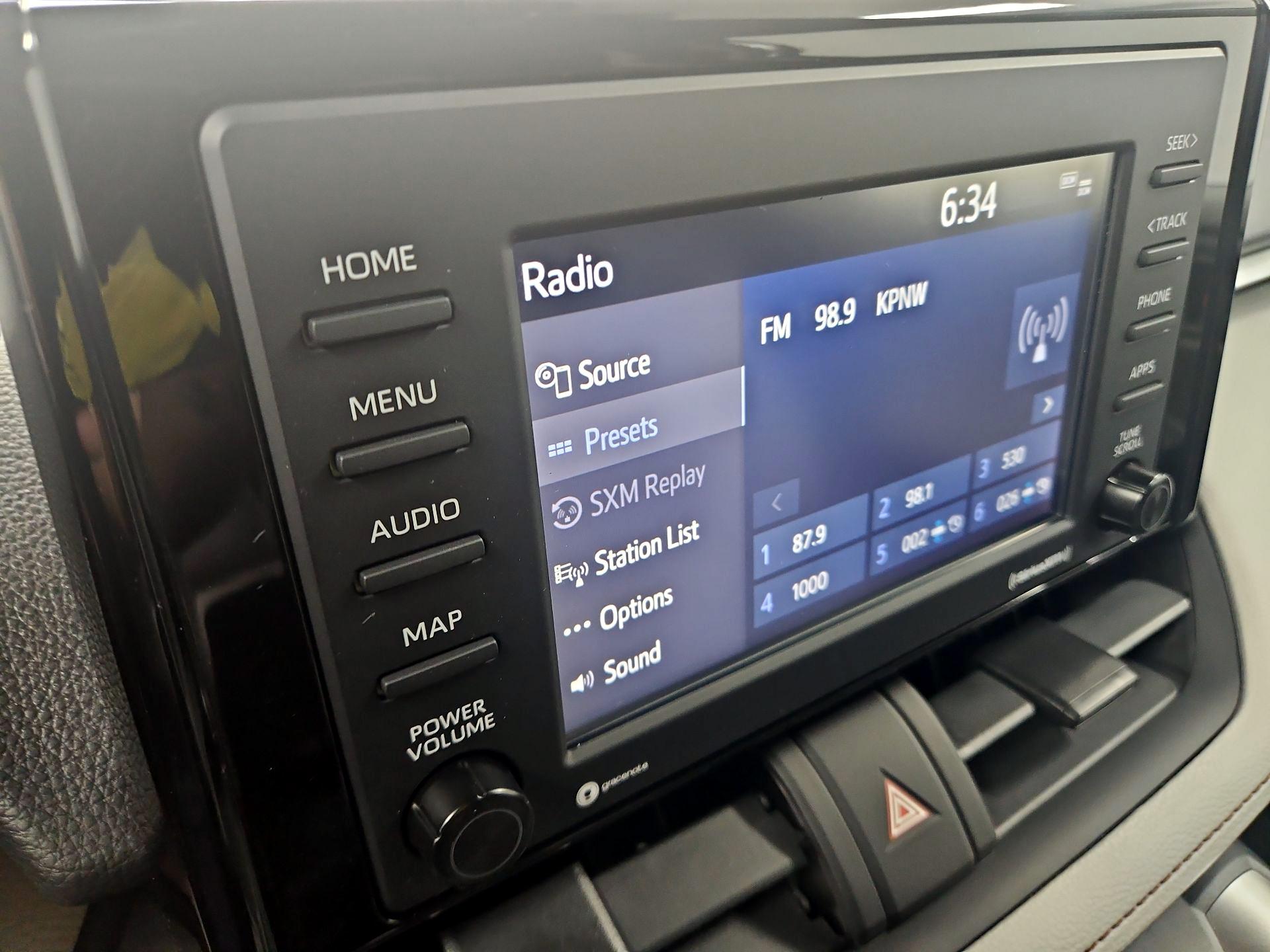 Thumbnail: 2021 Toyota RAV4 - 15