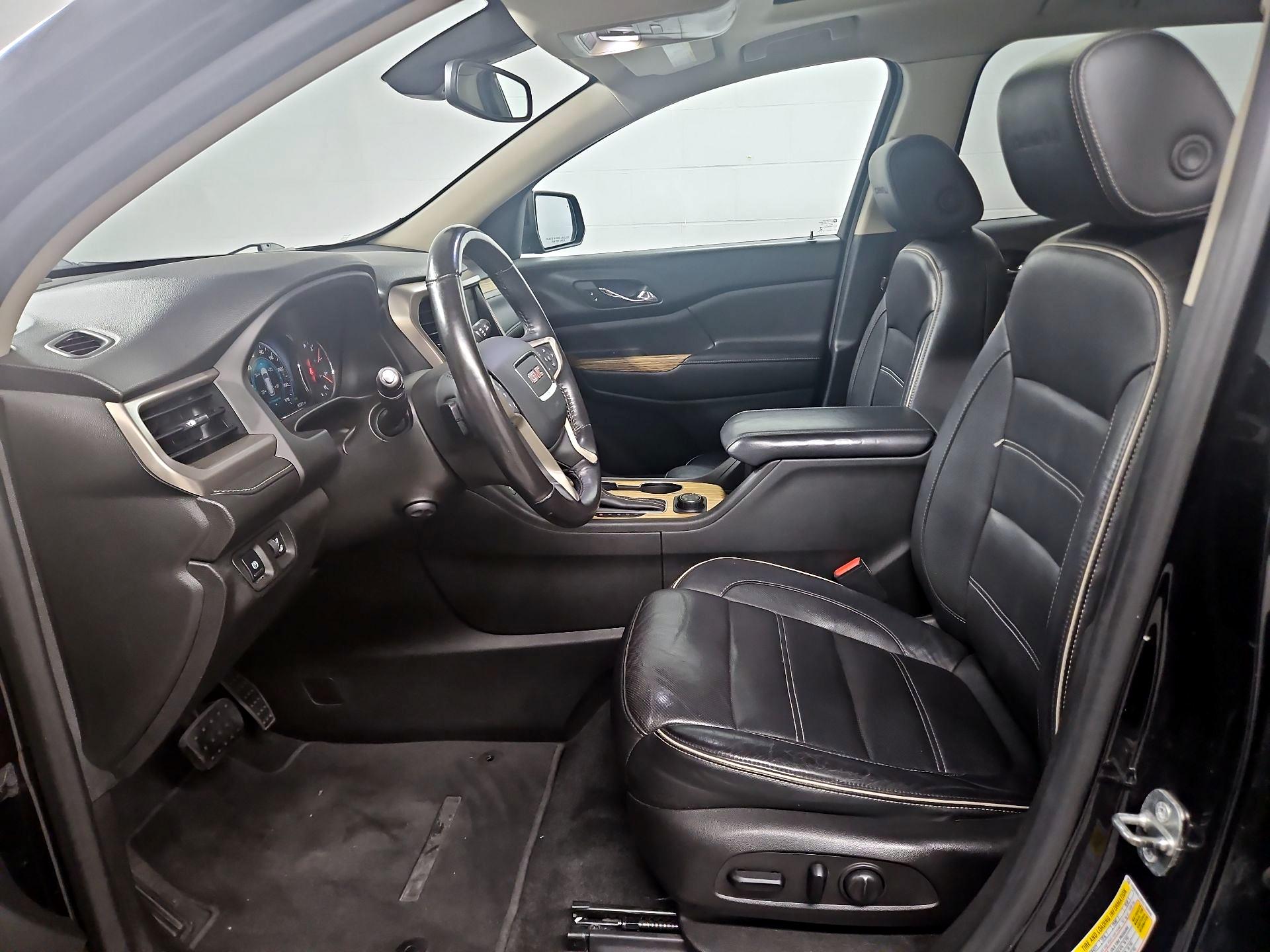 Thumbnail: 2017 GMC Acadia - 11