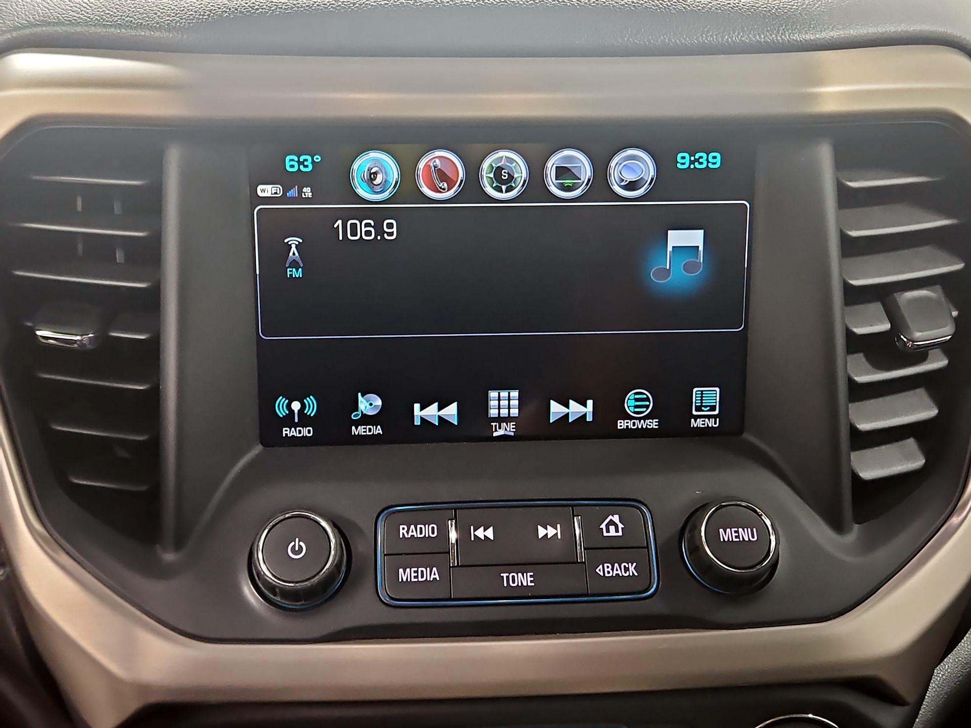 Thumbnail: 2017 GMC Acadia - 16