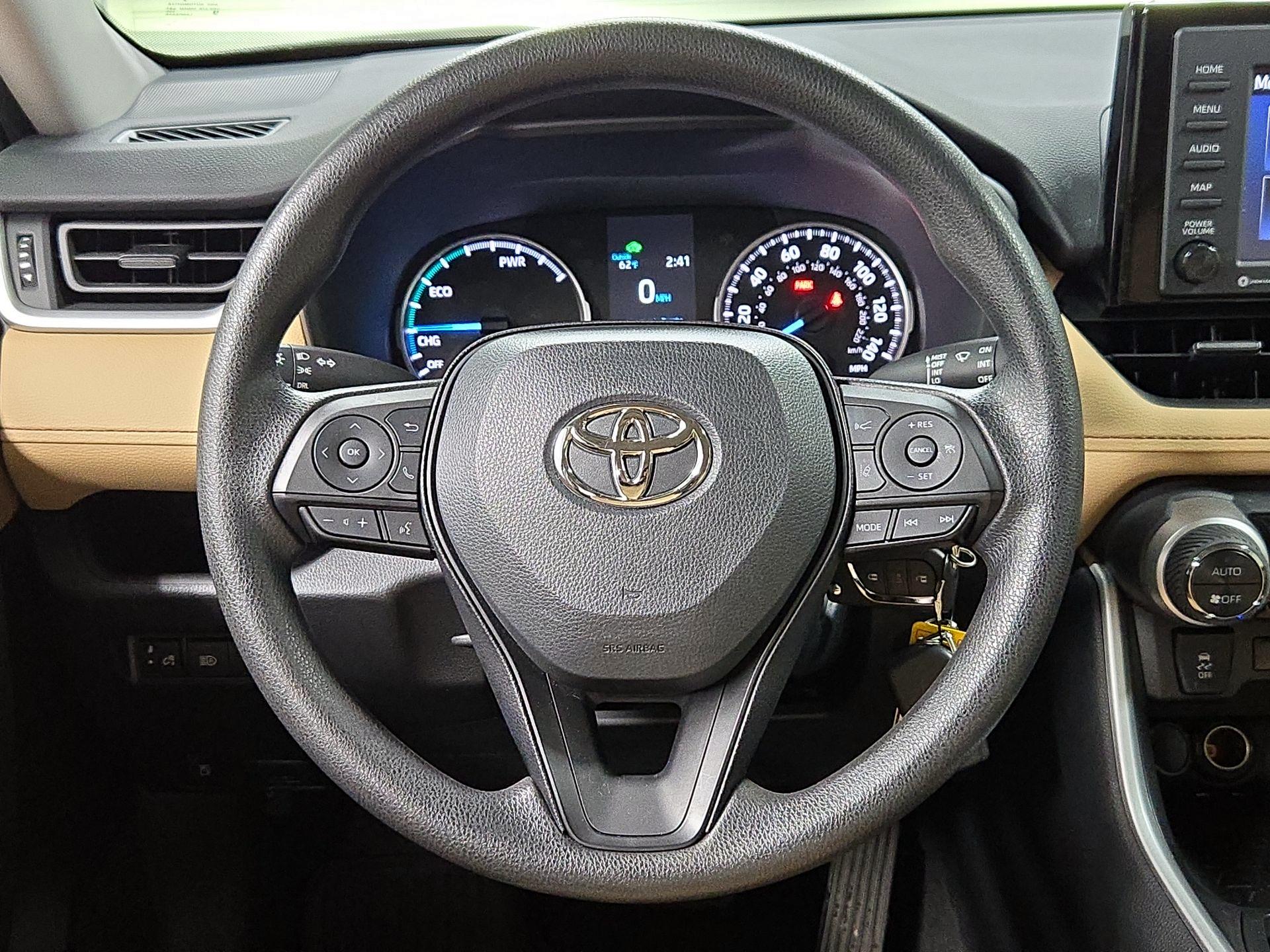 Thumbnail: 2022 Toyota RAV4 - 10