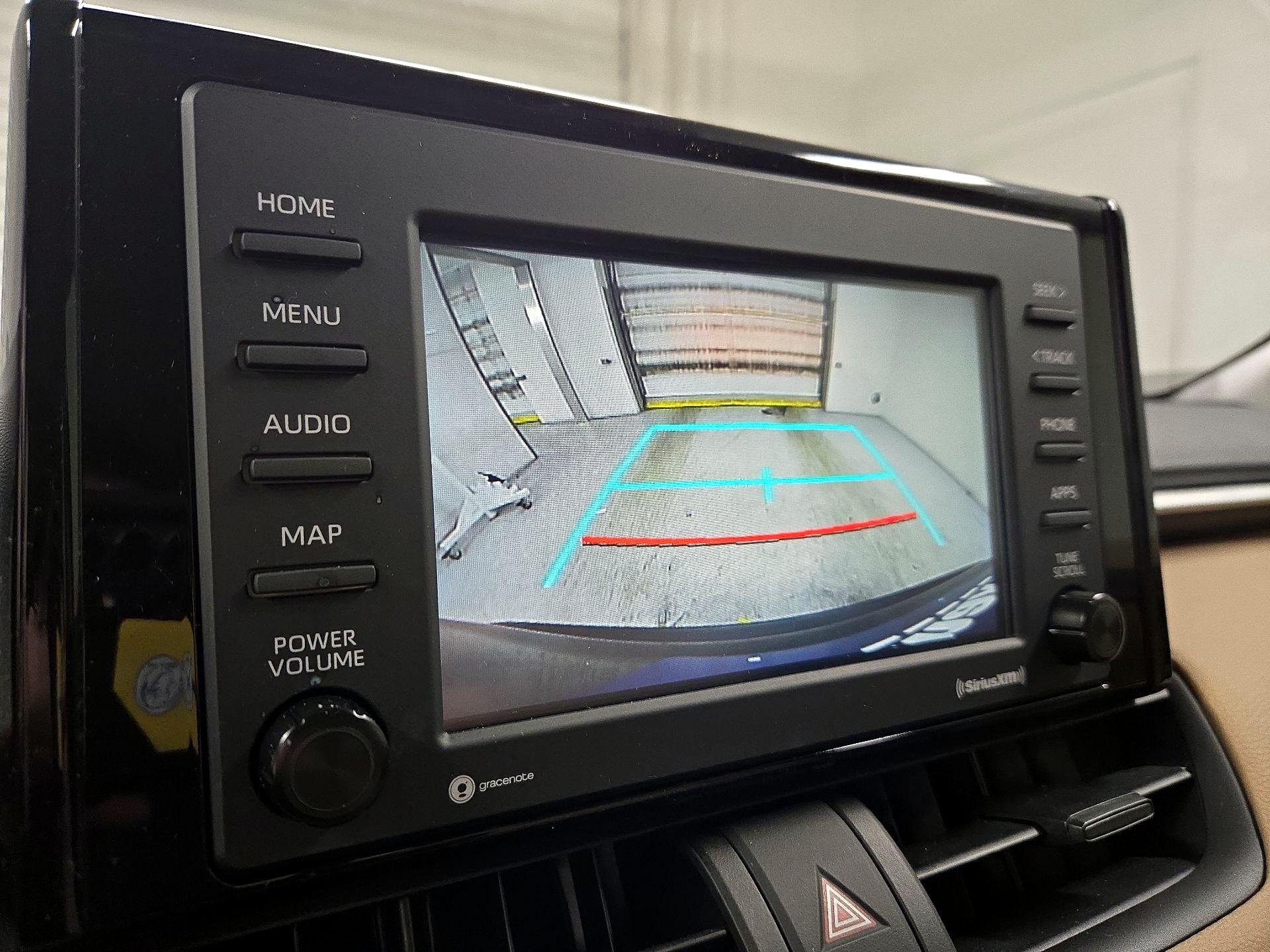 Thumbnail: 2022 Toyota RAV4 - 14