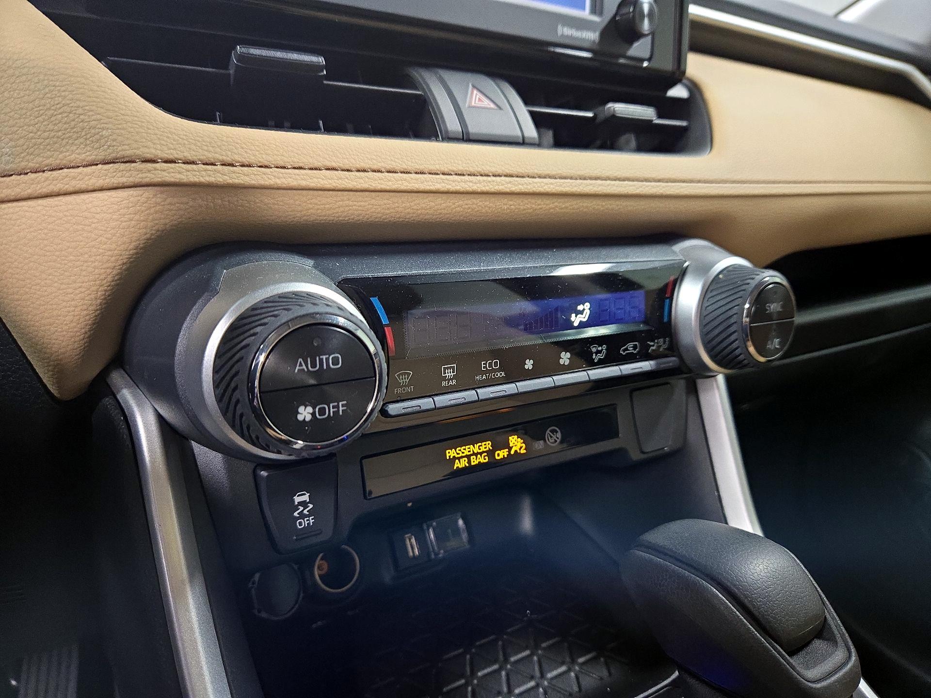 Thumbnail: 2022 Toyota RAV4 - 16