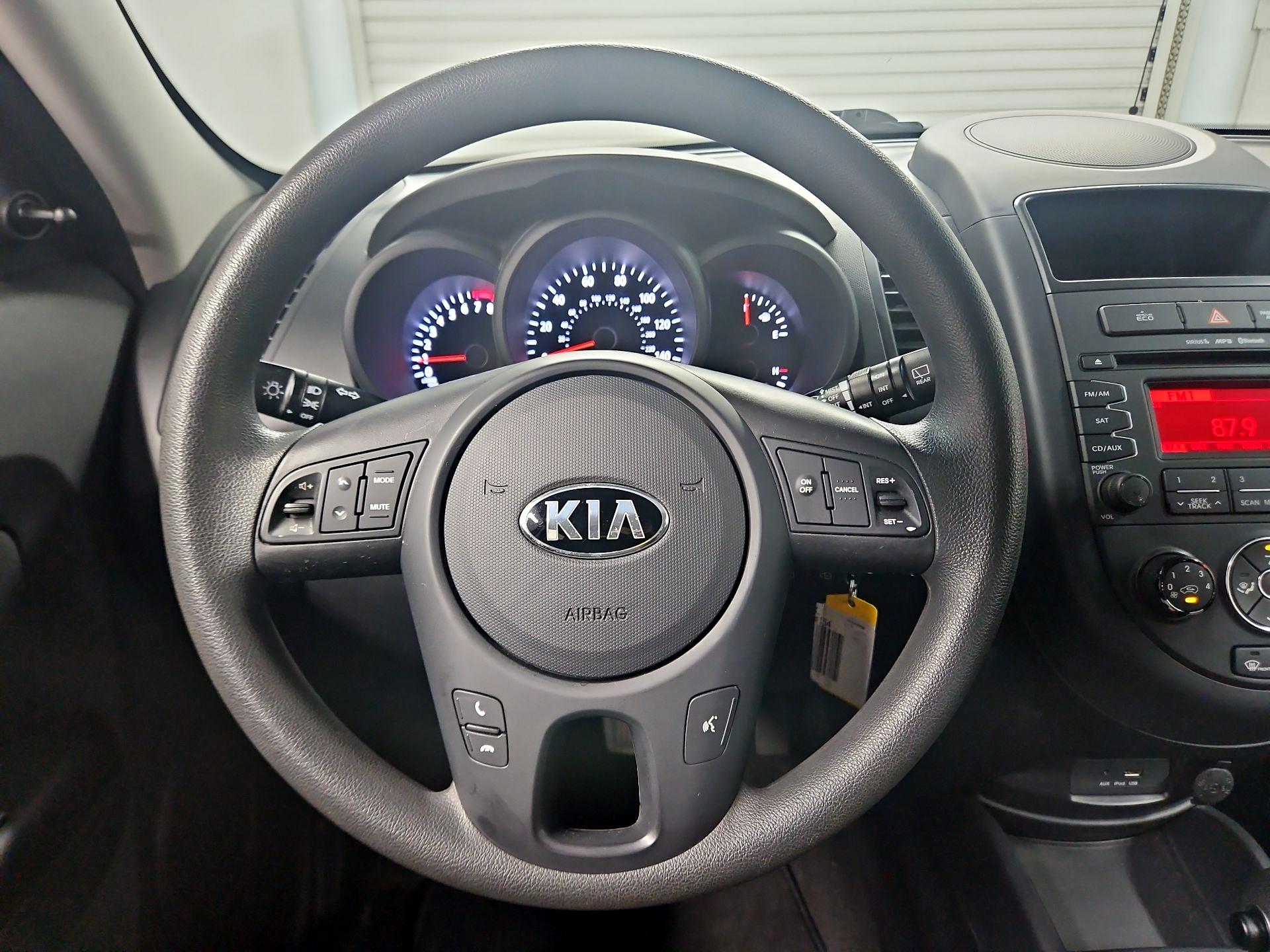 Thumbnail: 2013 Kia Soul - 10