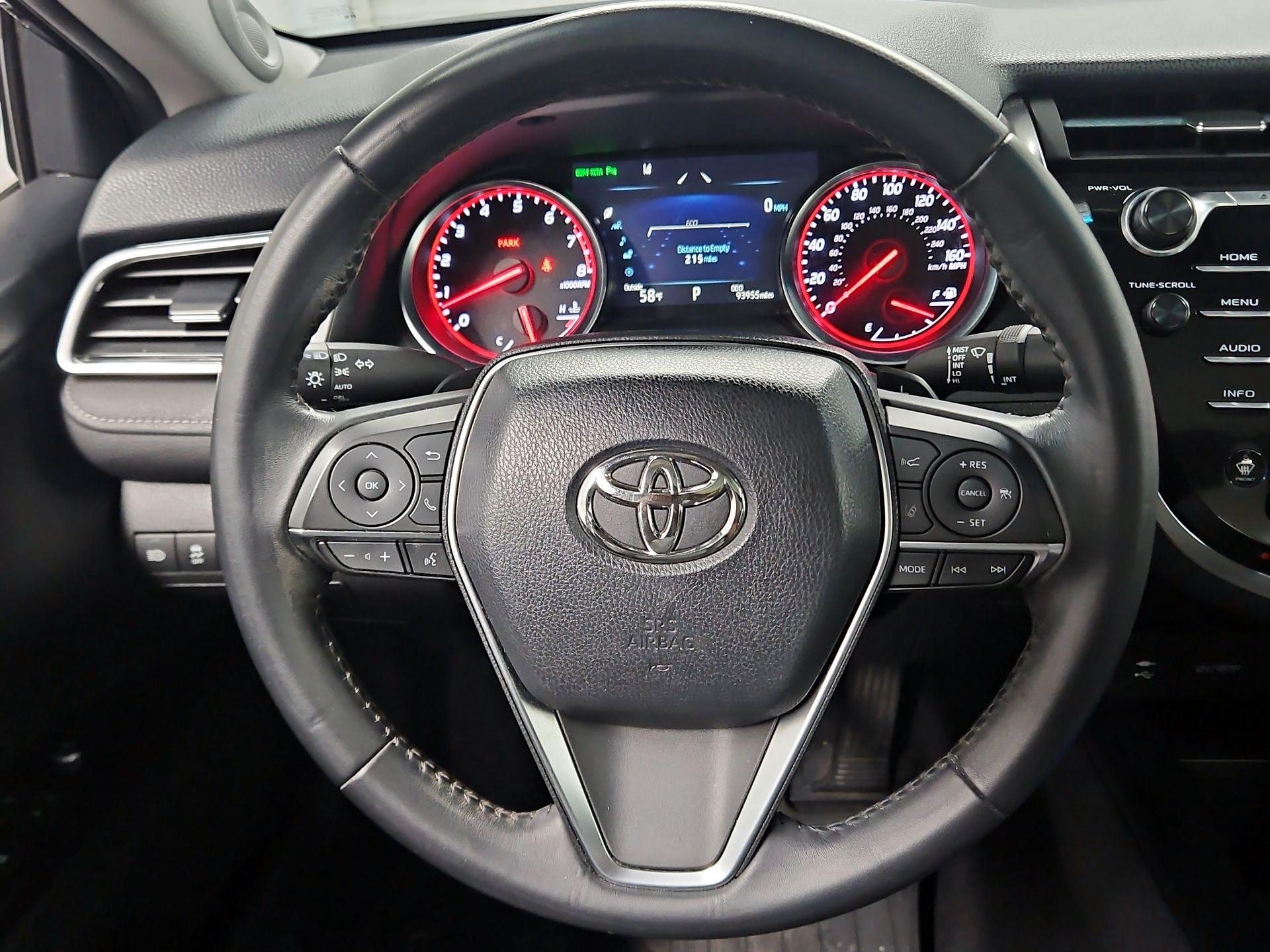 Thumbnail: 2018 Toyota Camry - 10