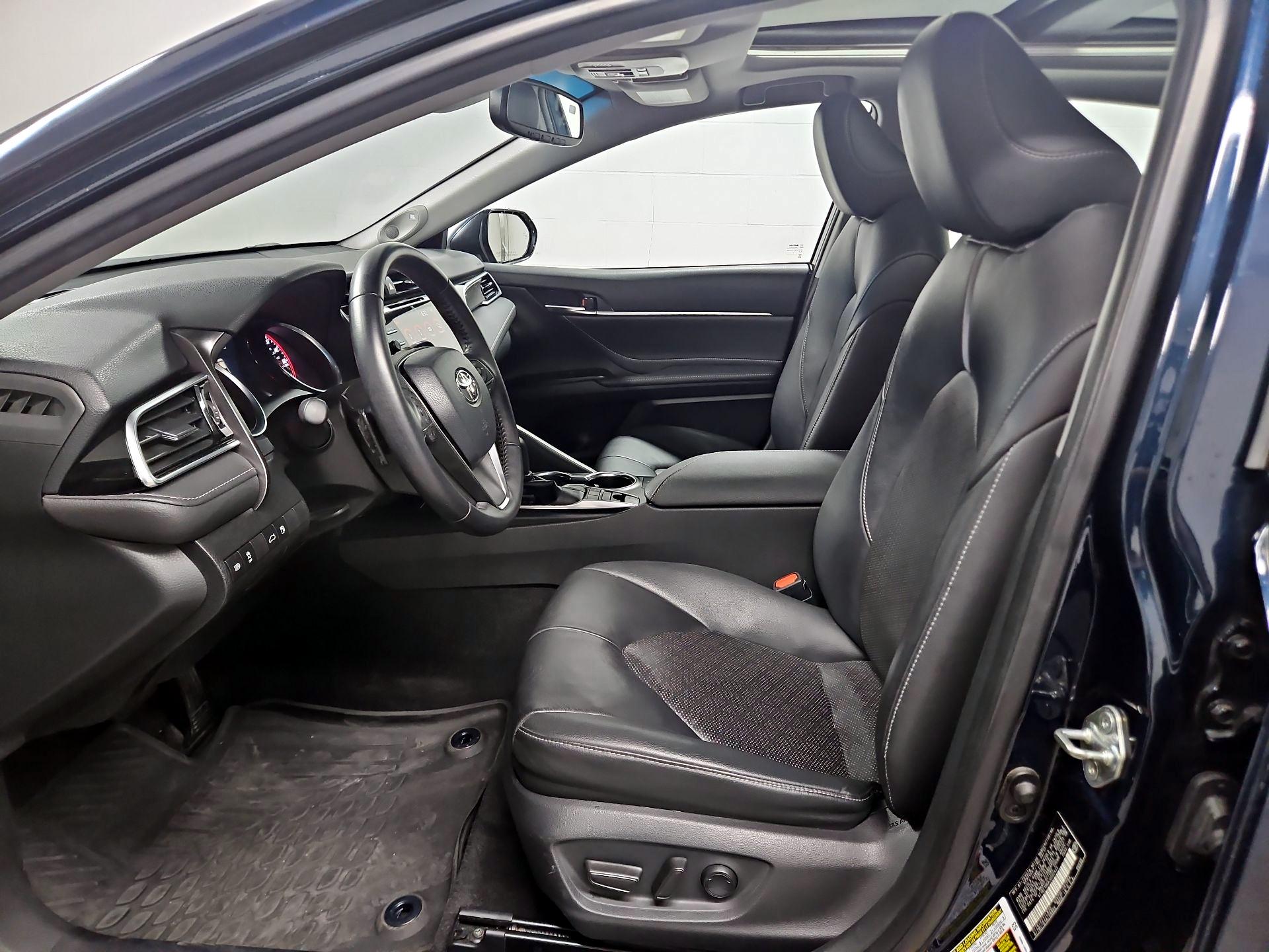 Thumbnail: 2018 Toyota Camry - 11