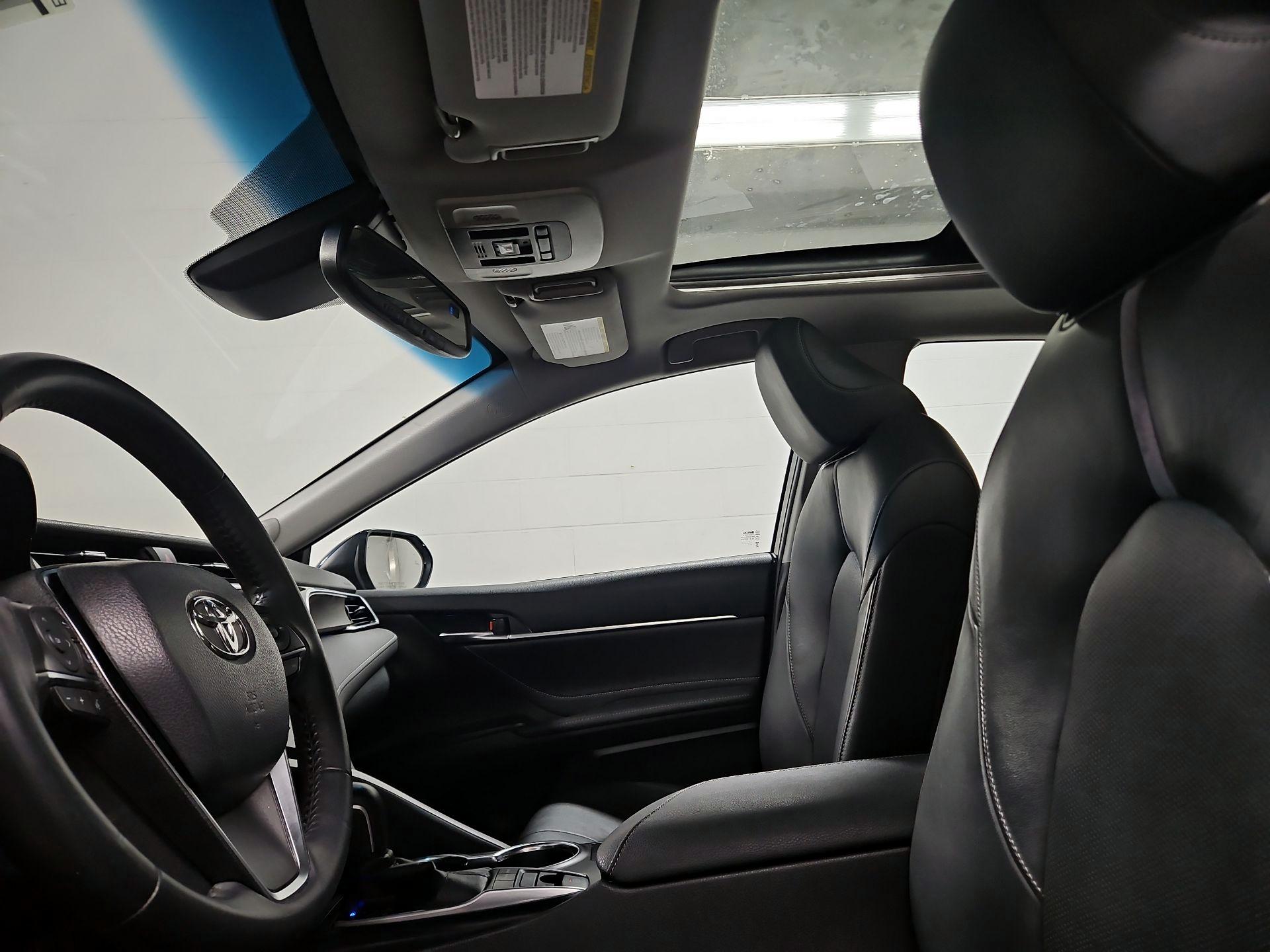 Thumbnail: 2018 Toyota Camry - 19