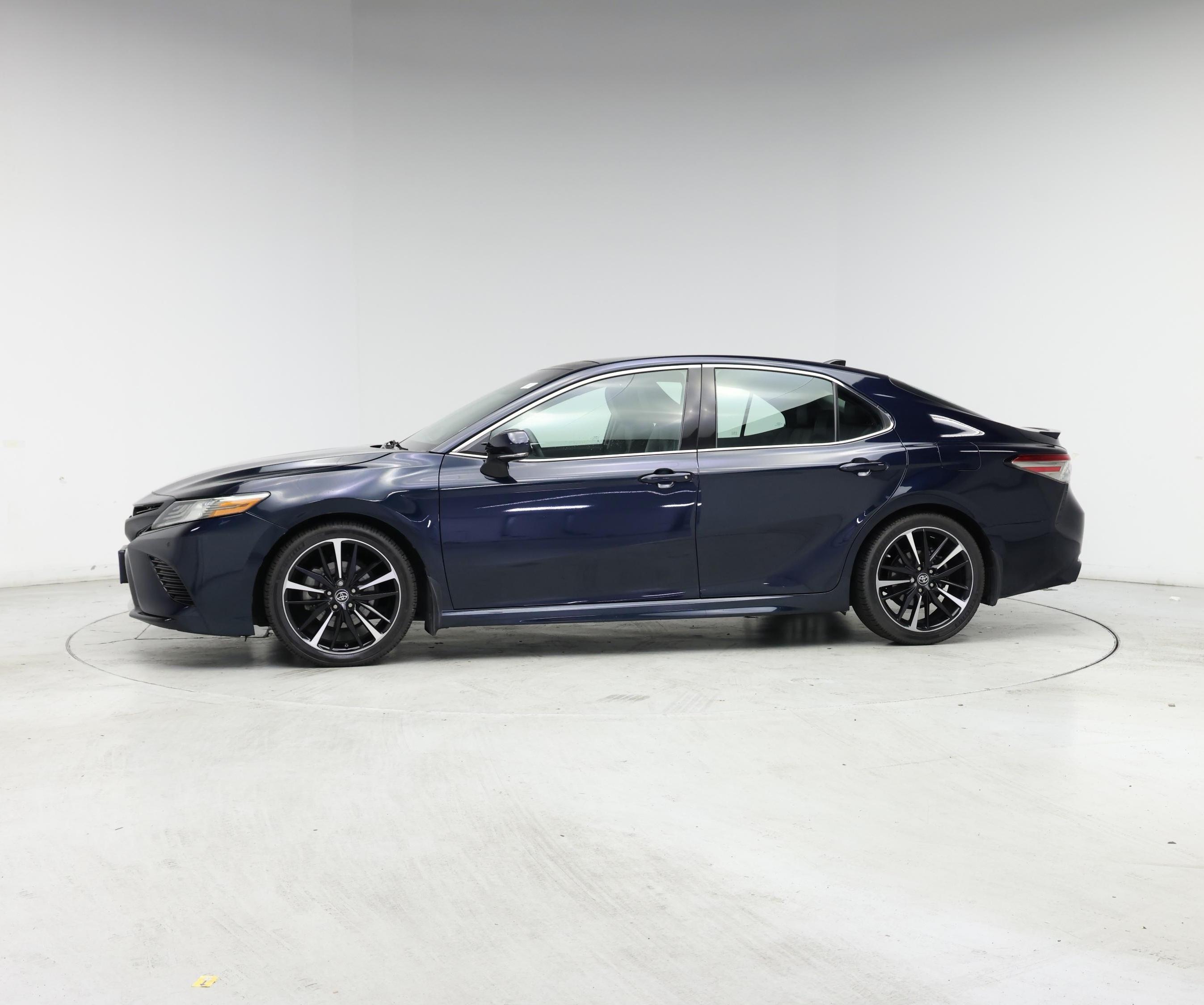 Thumbnail: 2018 Toyota Camry - 3