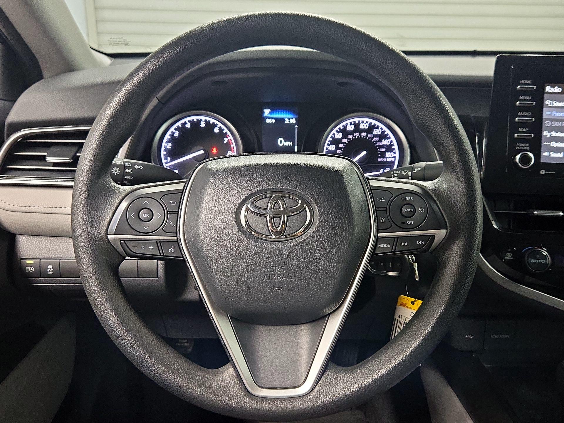 Thumbnail: 2022 Toyota Camry - 10