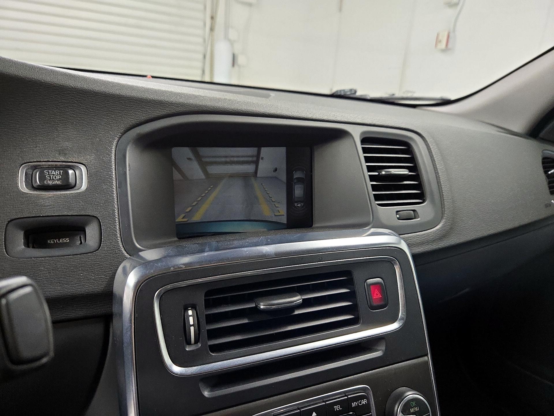 Thumbnail: 2014 Volvo S60 - 14
