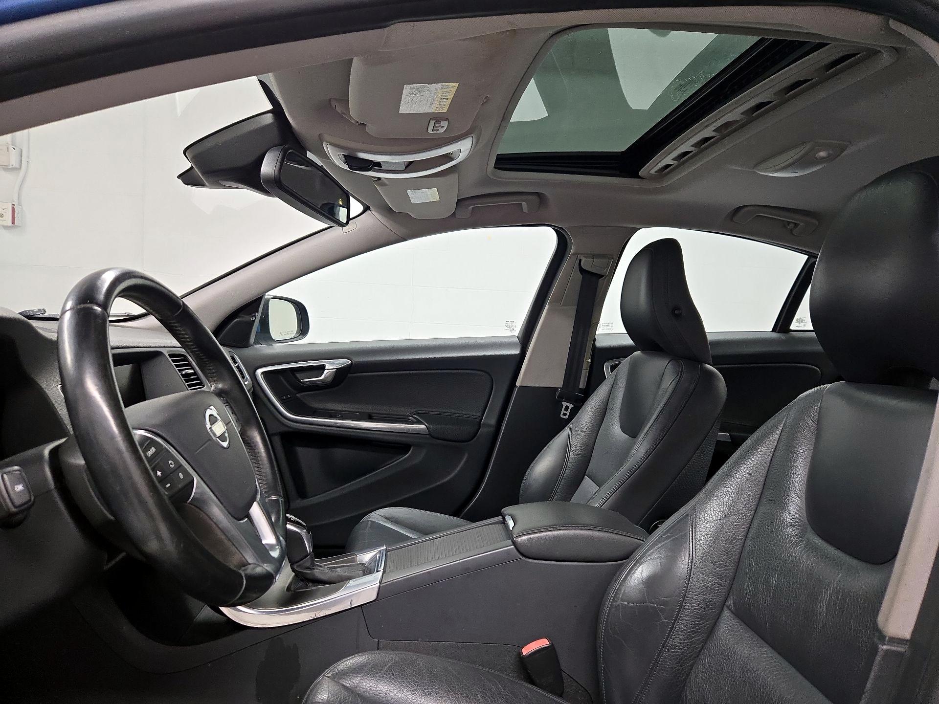 Thumbnail: 2014 Volvo S60 - 19