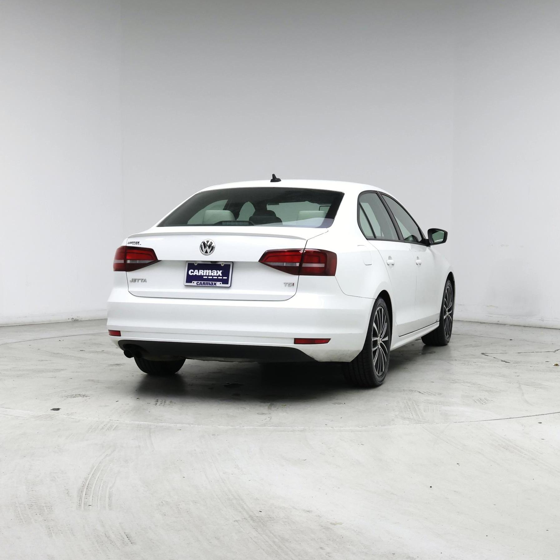 Thumbnail: 2017 Volkswagen Jetta - 8