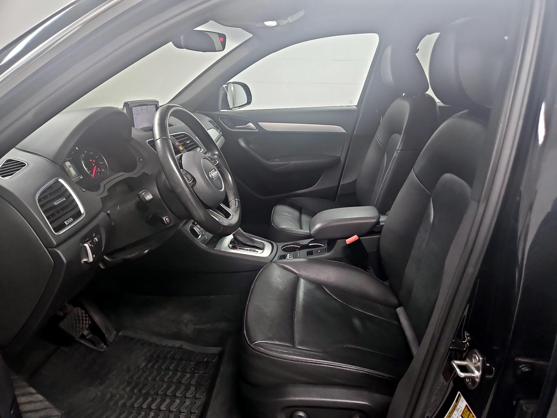 Thumbnail: 2016 Audi Q3 - 11