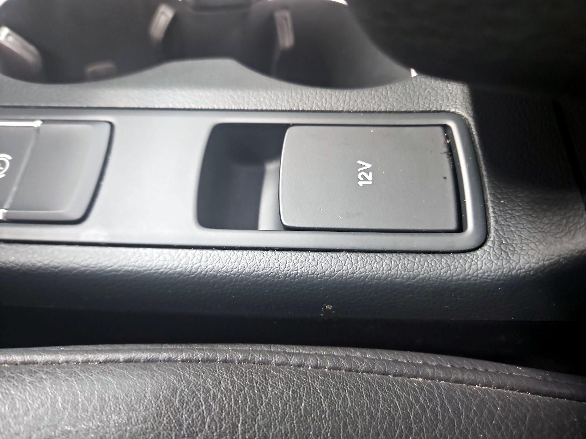 Thumbnail: 2016 Audi Q3 - 18