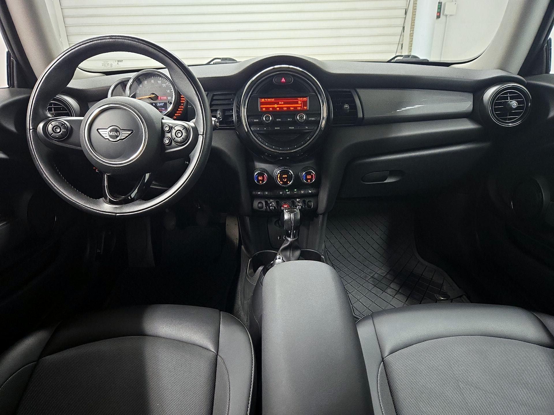 Thumbnail: 2015 MINI Cooper Hardtop - 9