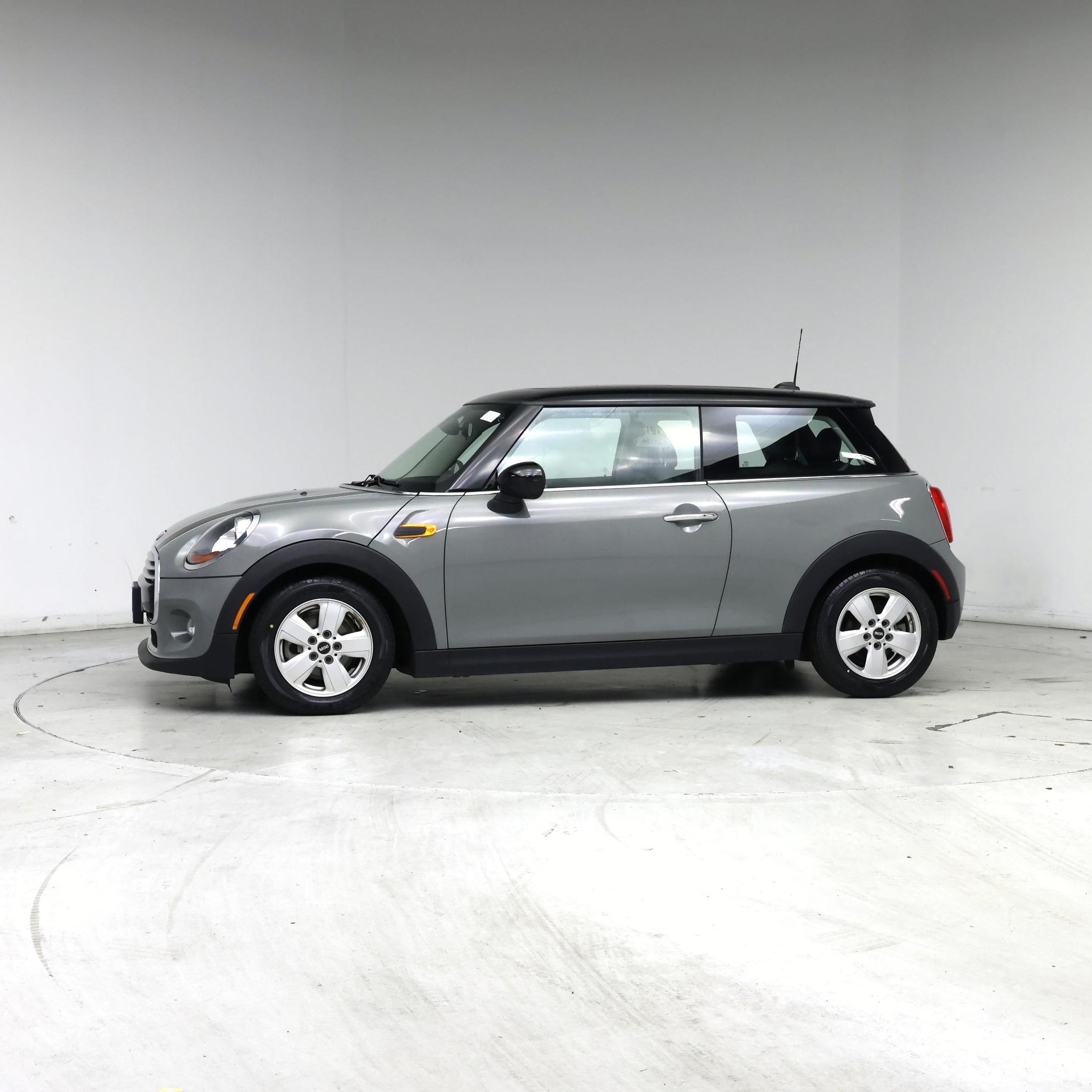 Thumbnail: 2015 MINI Cooper Hardtop - 3