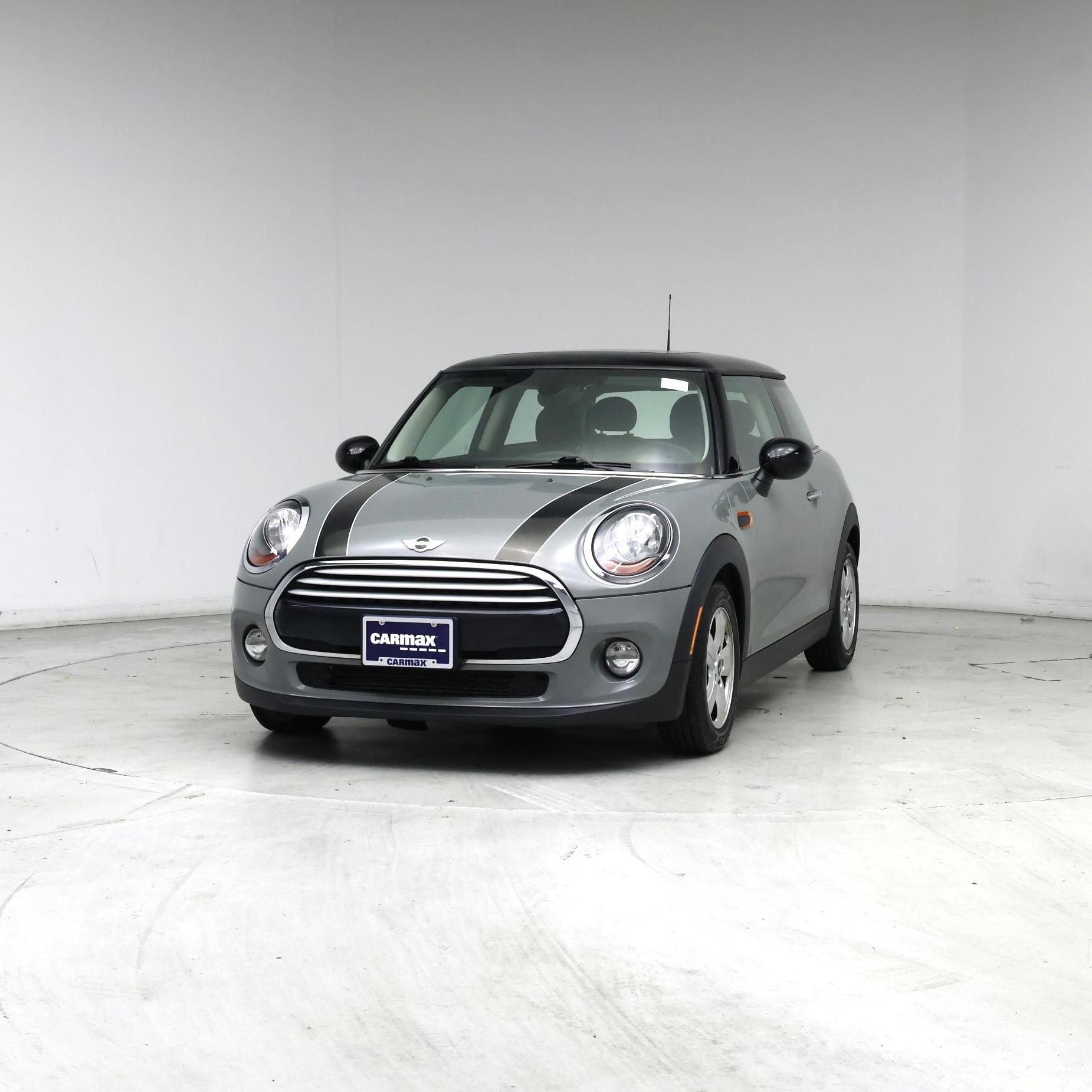 Thumbnail: 2015 MINI Cooper Hardtop - 4