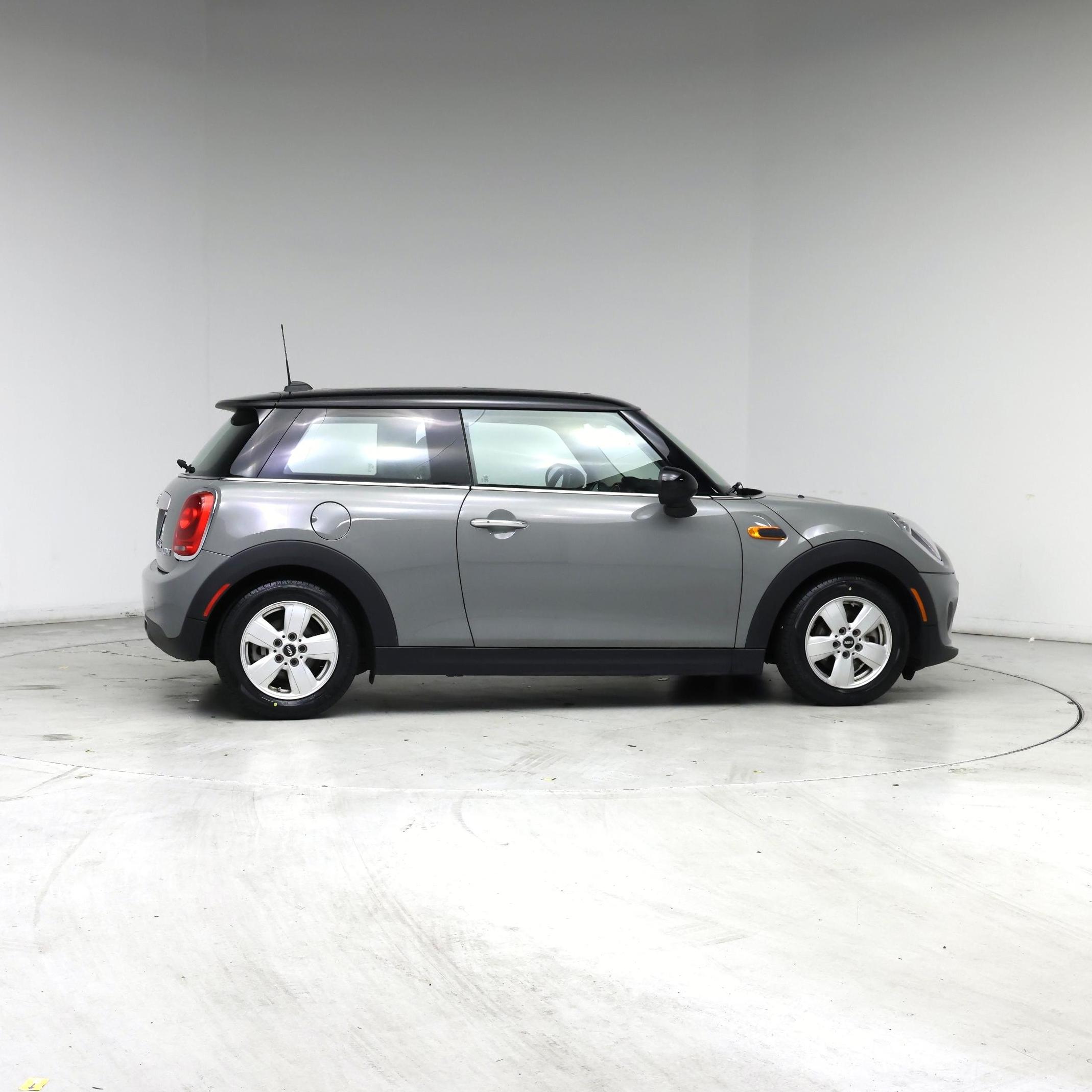 Thumbnail: 2015 MINI Cooper Hardtop - 7