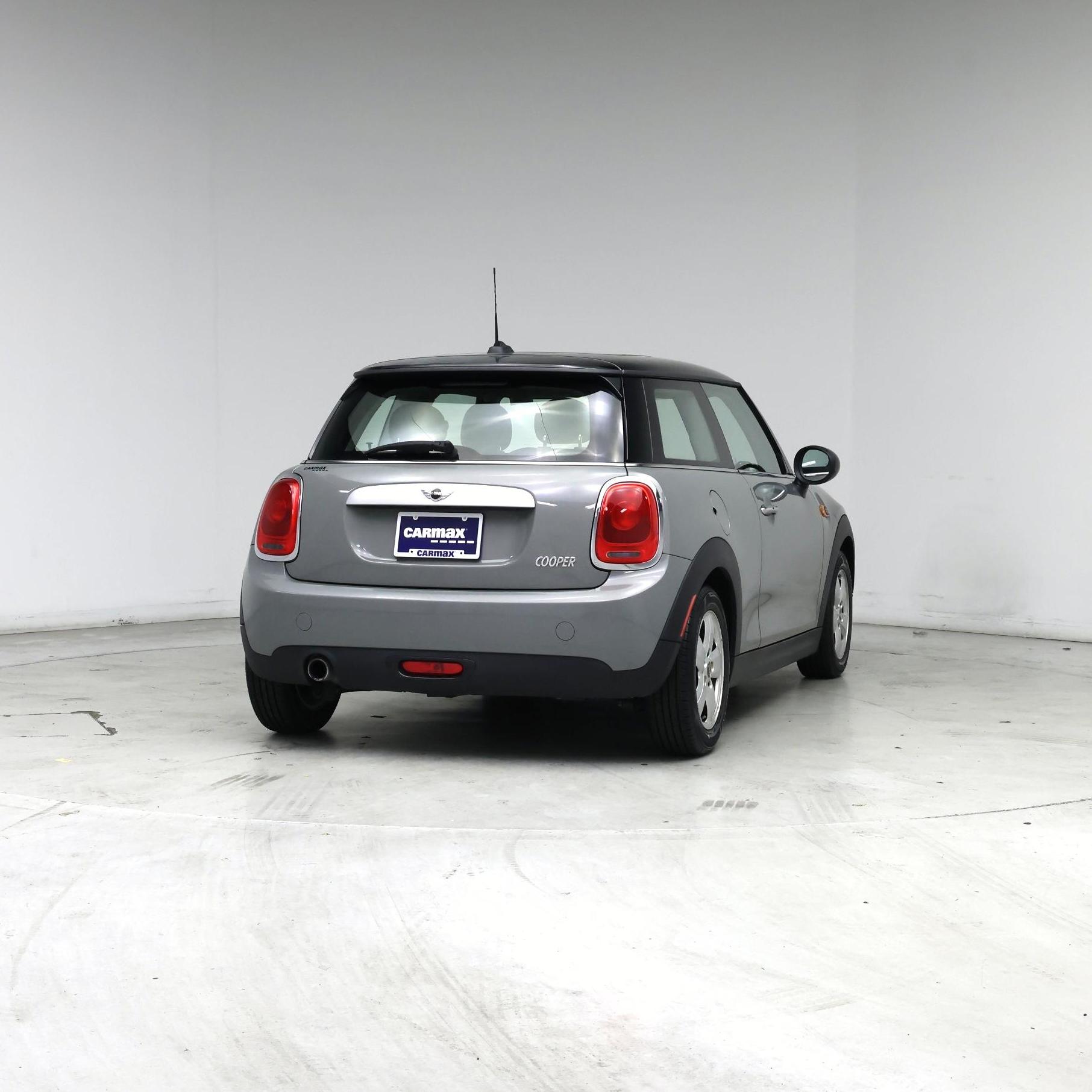 Thumbnail: 2015 MINI Cooper Hardtop - 8