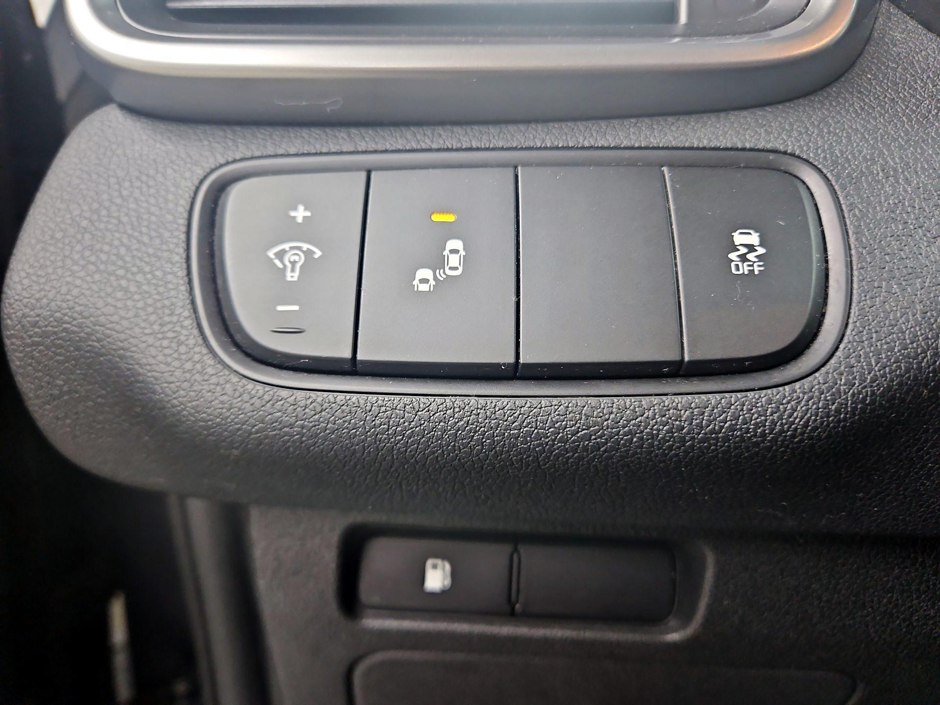Thumbnail: 2019 Kia Sorento - 13