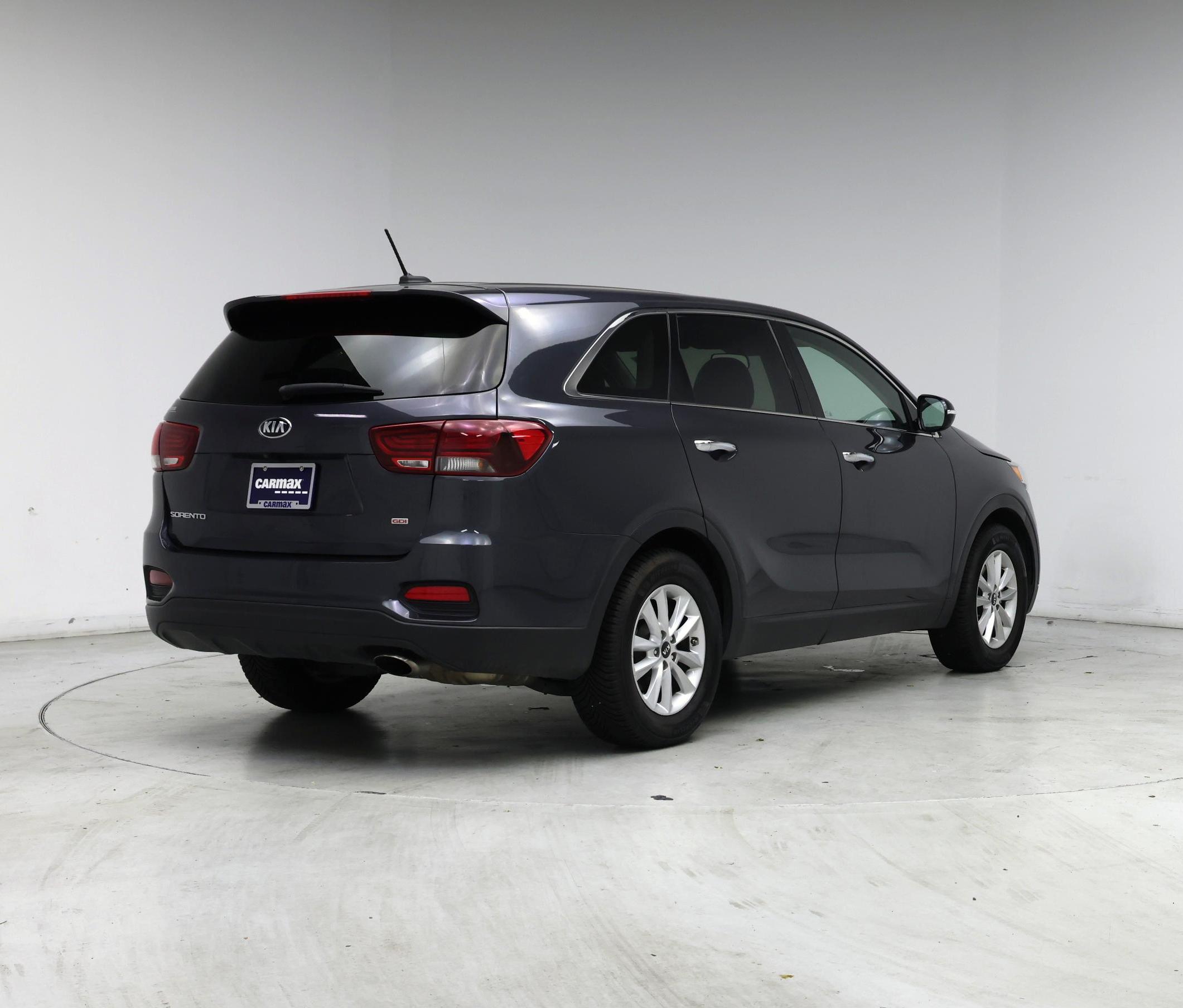 Thumbnail: 2019 Kia Sorento - 8