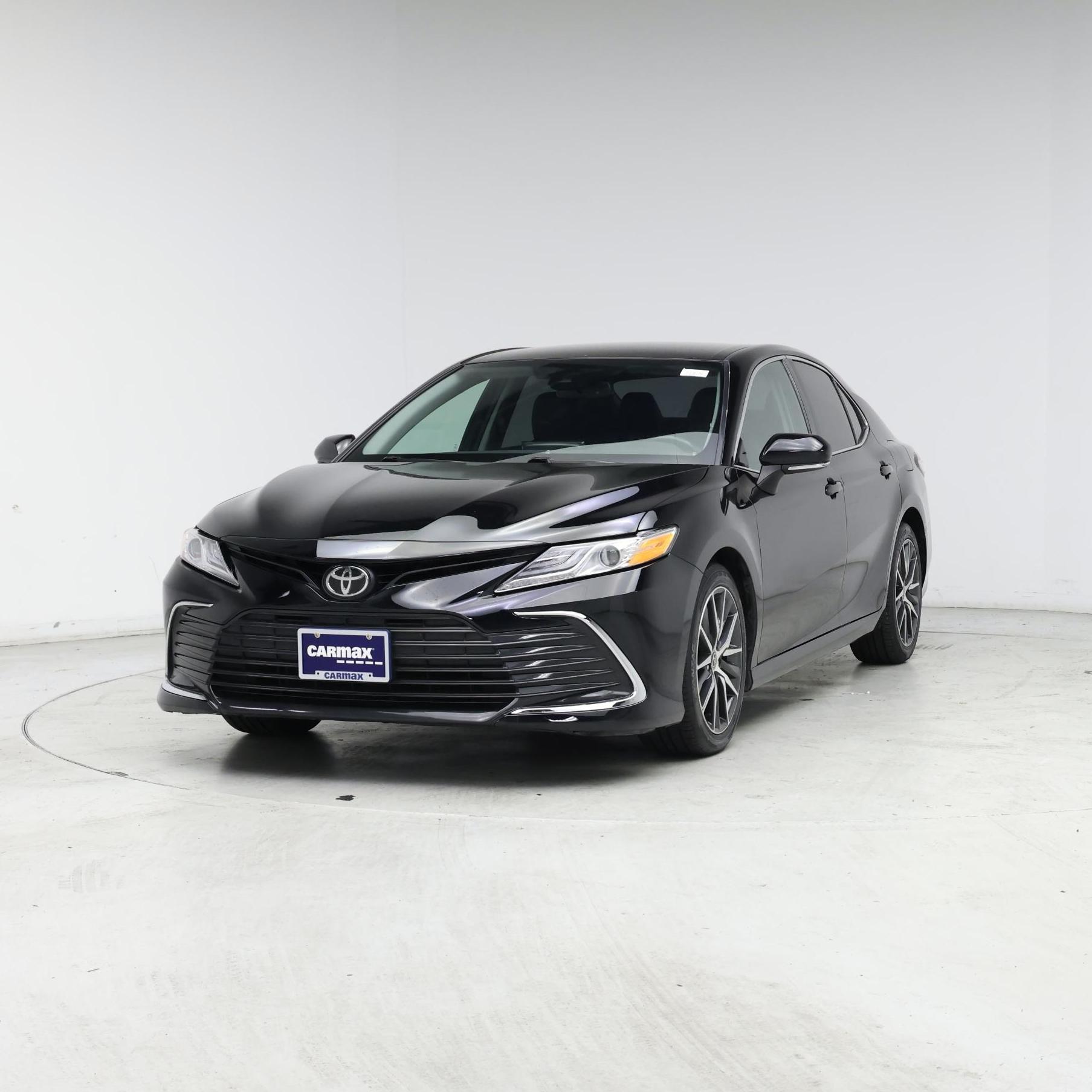 Thumbnail: 2021 Toyota Camry - 4