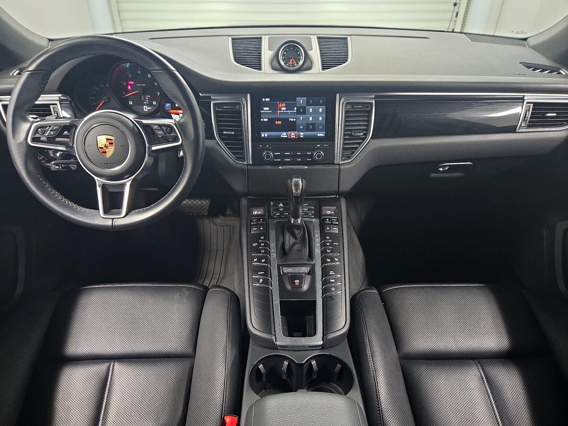 Thumbnail: 2018 Porsche Macan - 9